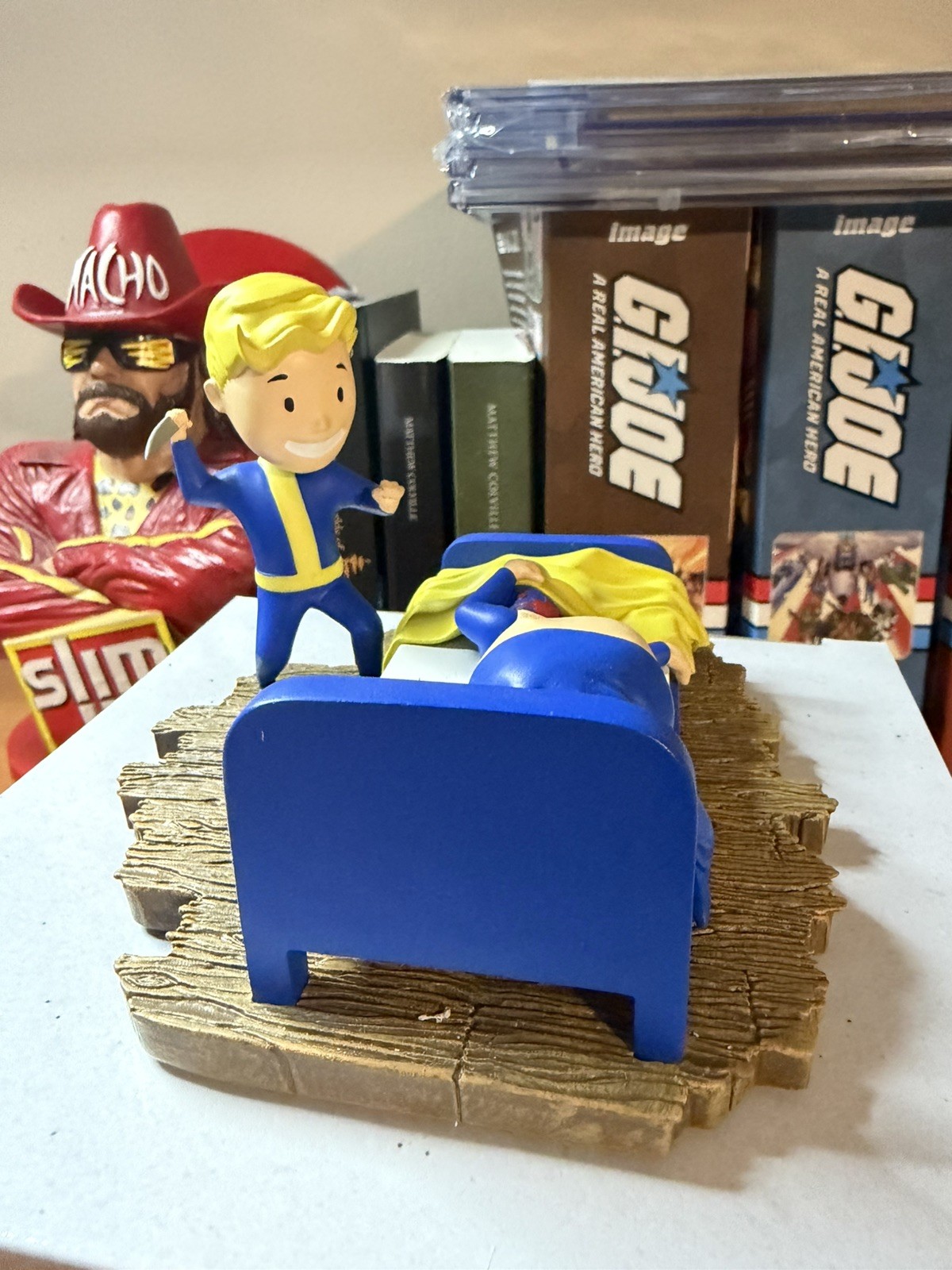 Fallout Vault Boy Mr. Sandman Statue Technicolor Color Variant Limited Edition