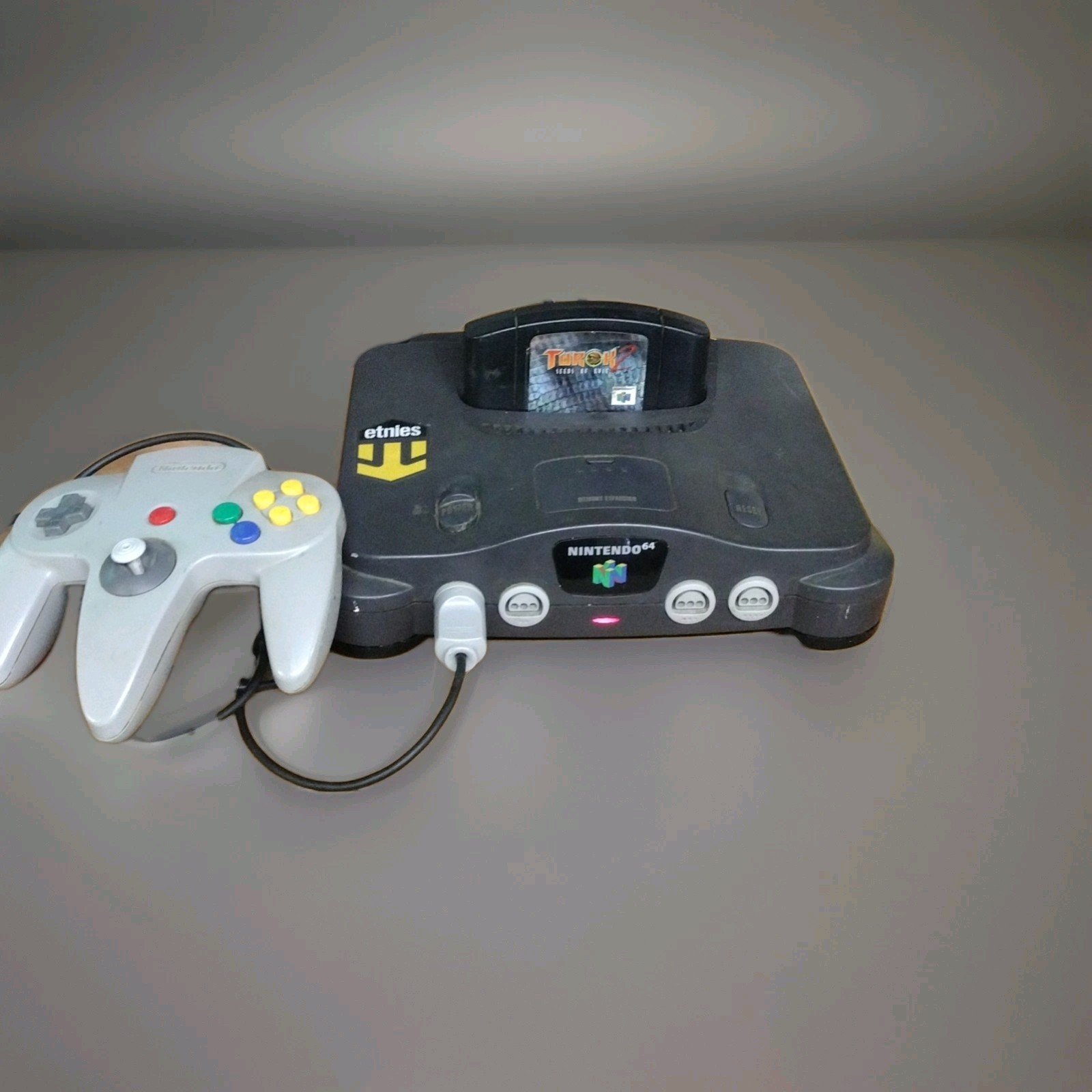 Nintendo 64 Console Bundle w/ Controller, AV/Power Cables, Games
