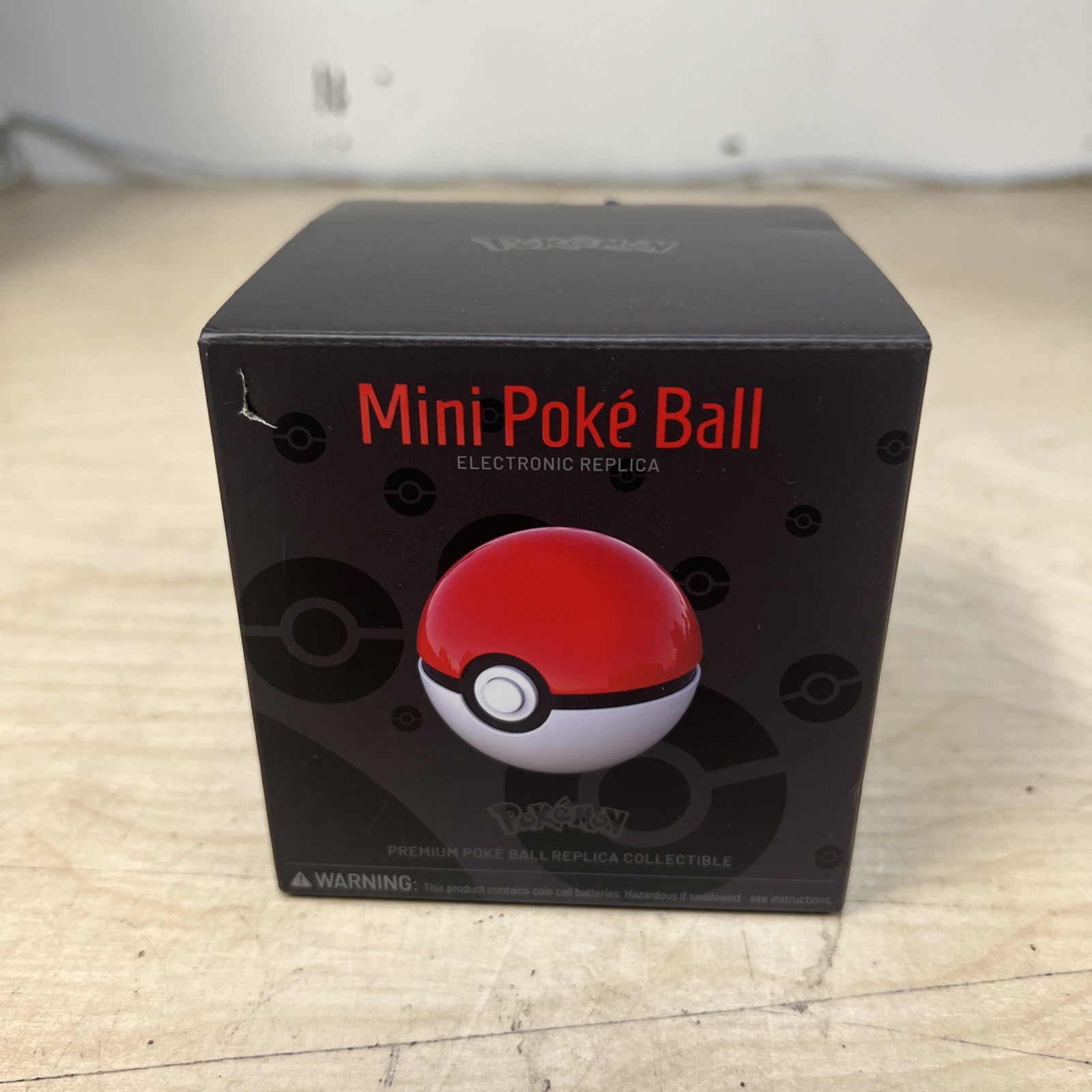 Pokemon Mini Ball Replica The Wand Company TWC Red White Pokeball