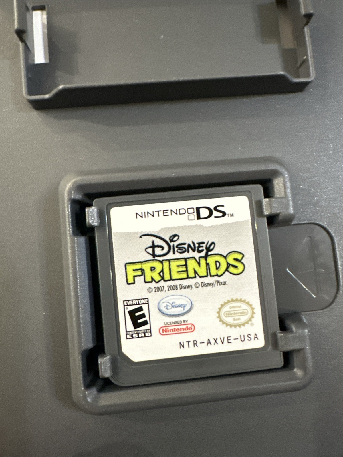 Nintendo DS – Disney Friends – Complete in Box w/ Manual Stitch Winnie The Pooh