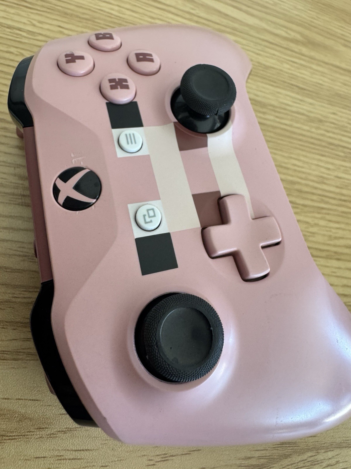 Minecraft Pig Xbox One Controller (MISSING ORIGINAL BACK BATTERY COVER) Working!