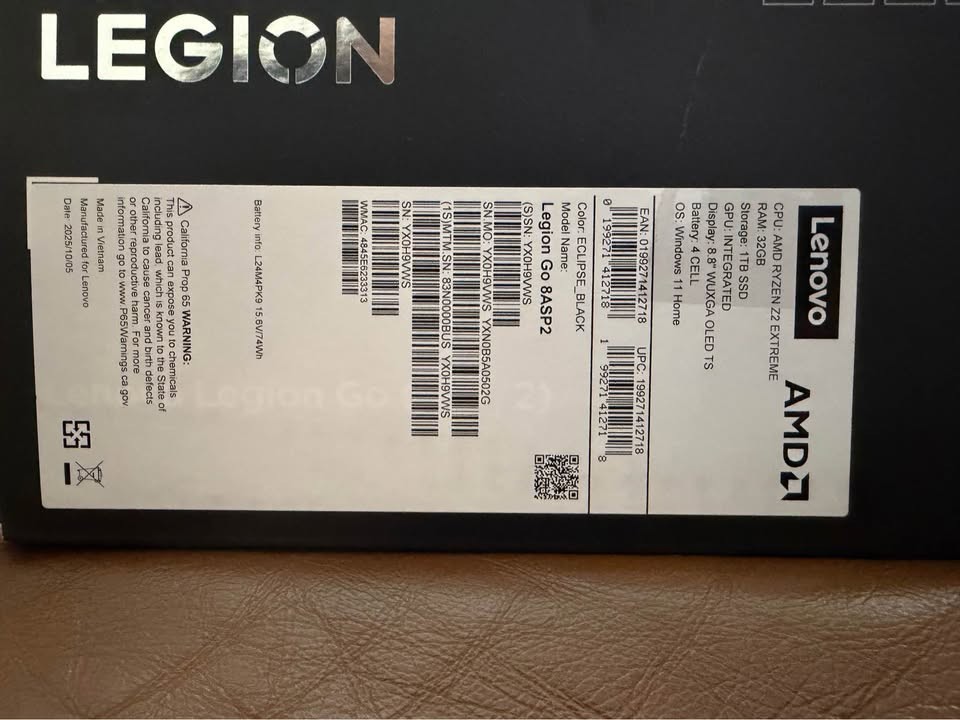 Lenovo Legion Go 2, 32GB, 4TB SSD, Z2 EXTREME, 144hz VRR OLED Steam OS + EXTRAS!