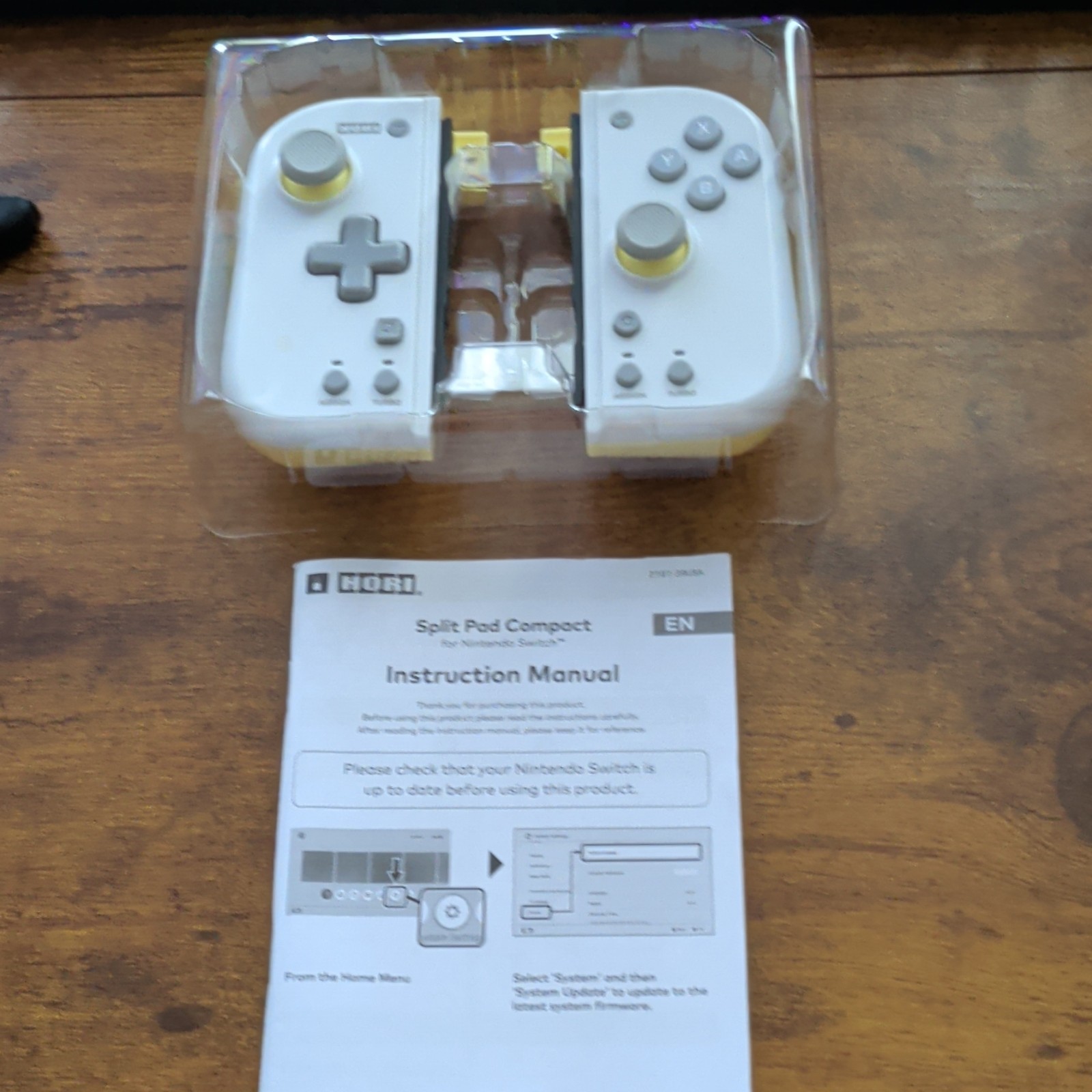 HORI Split Pad Compact Light Gray/Yellow for Switch OLED NSW-373U