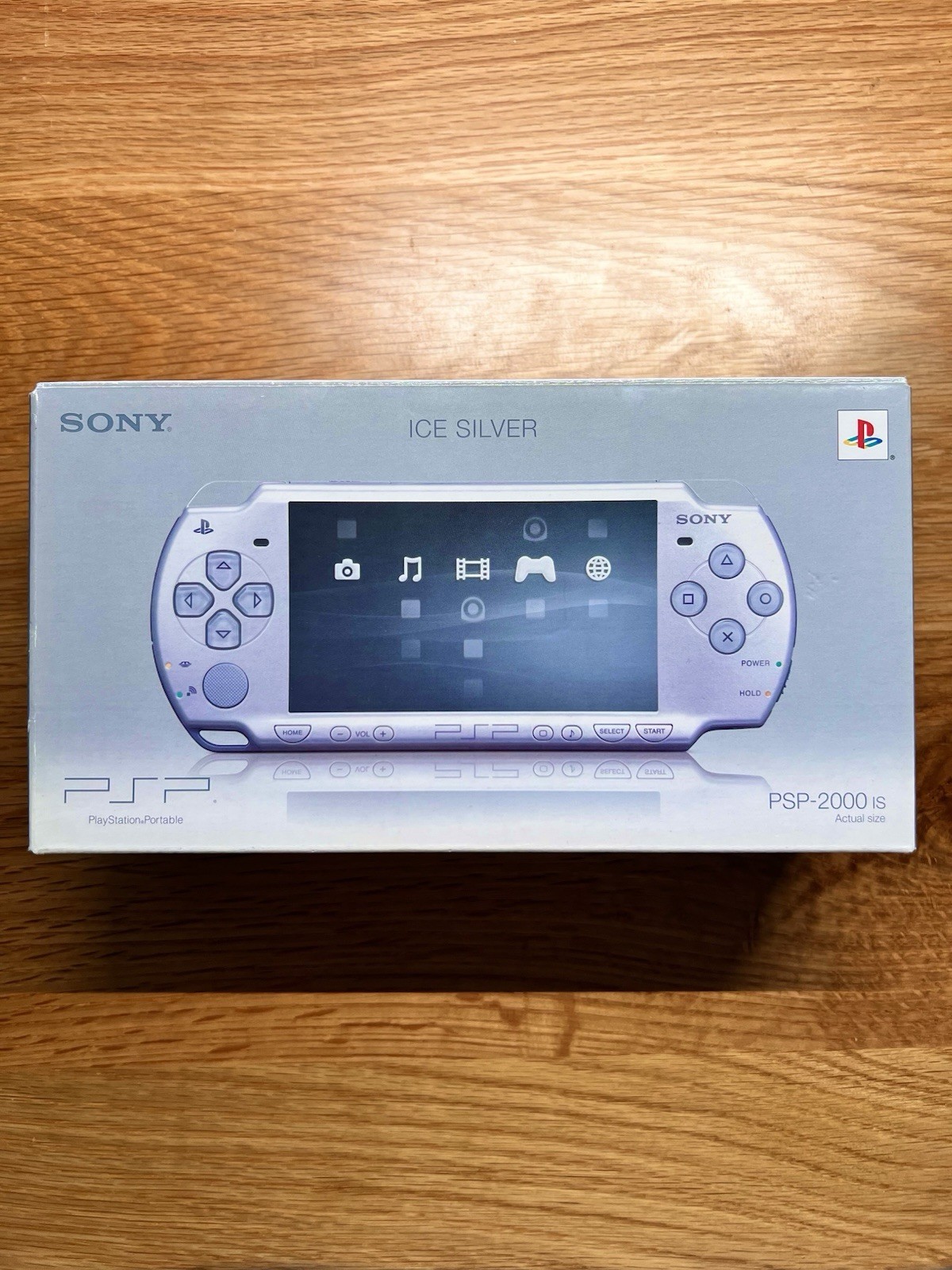 Sony PSP 2000 64MB Ice Silver Handheld System