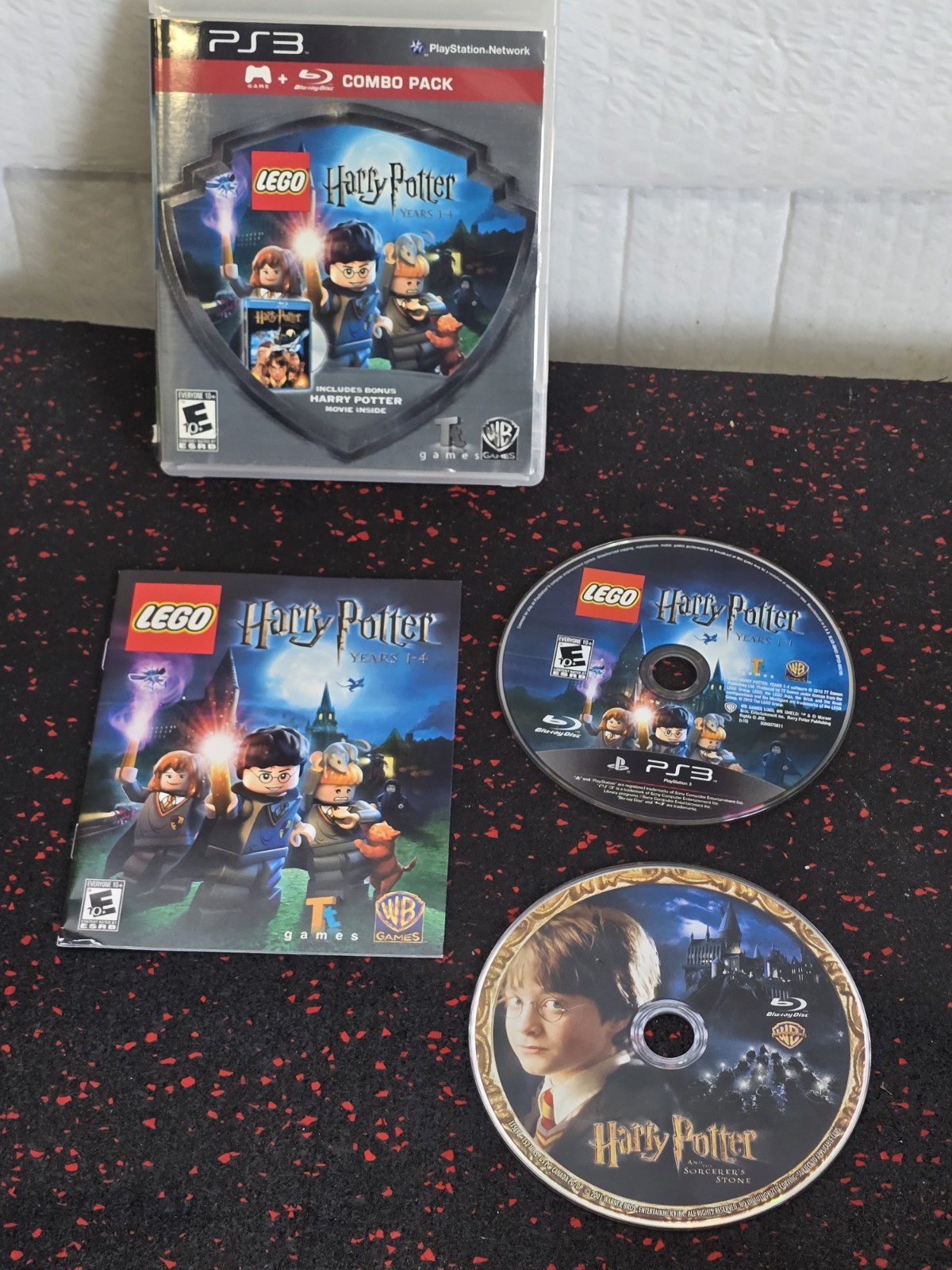 Lego Harry Potter Years 1-4 + Sorcerers Blu Ray Combo Pack (PS3 PlayStation 3)