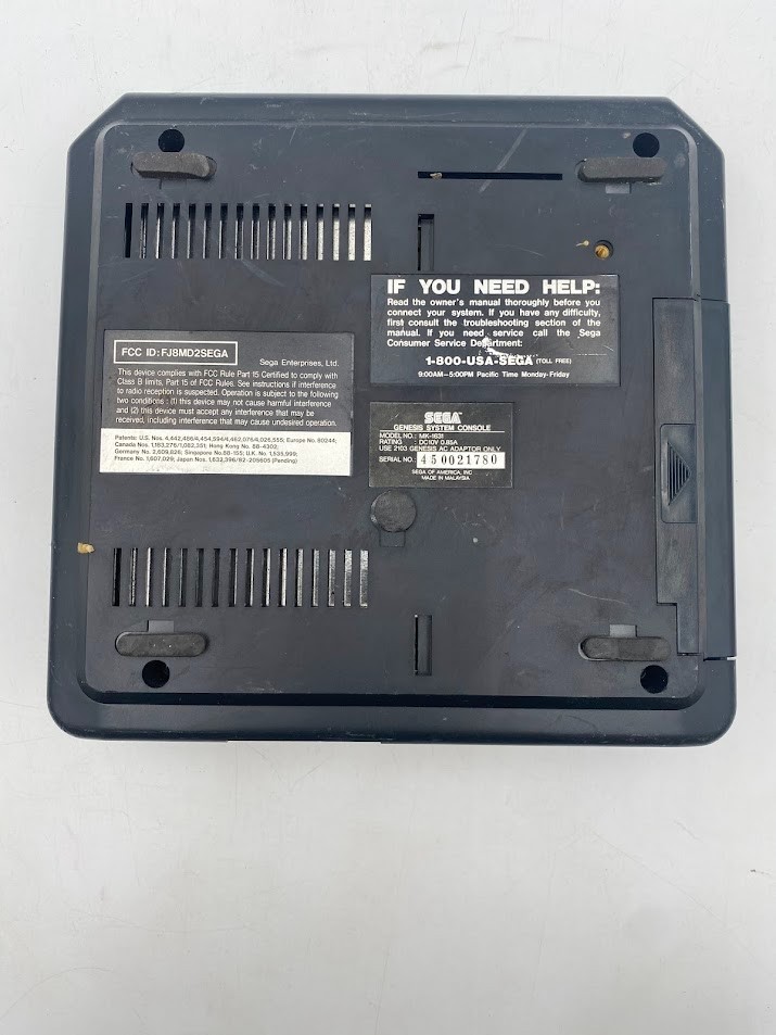 Sega Genesis Model MK1631 OEM Console with Controller No Power Or AV Cable