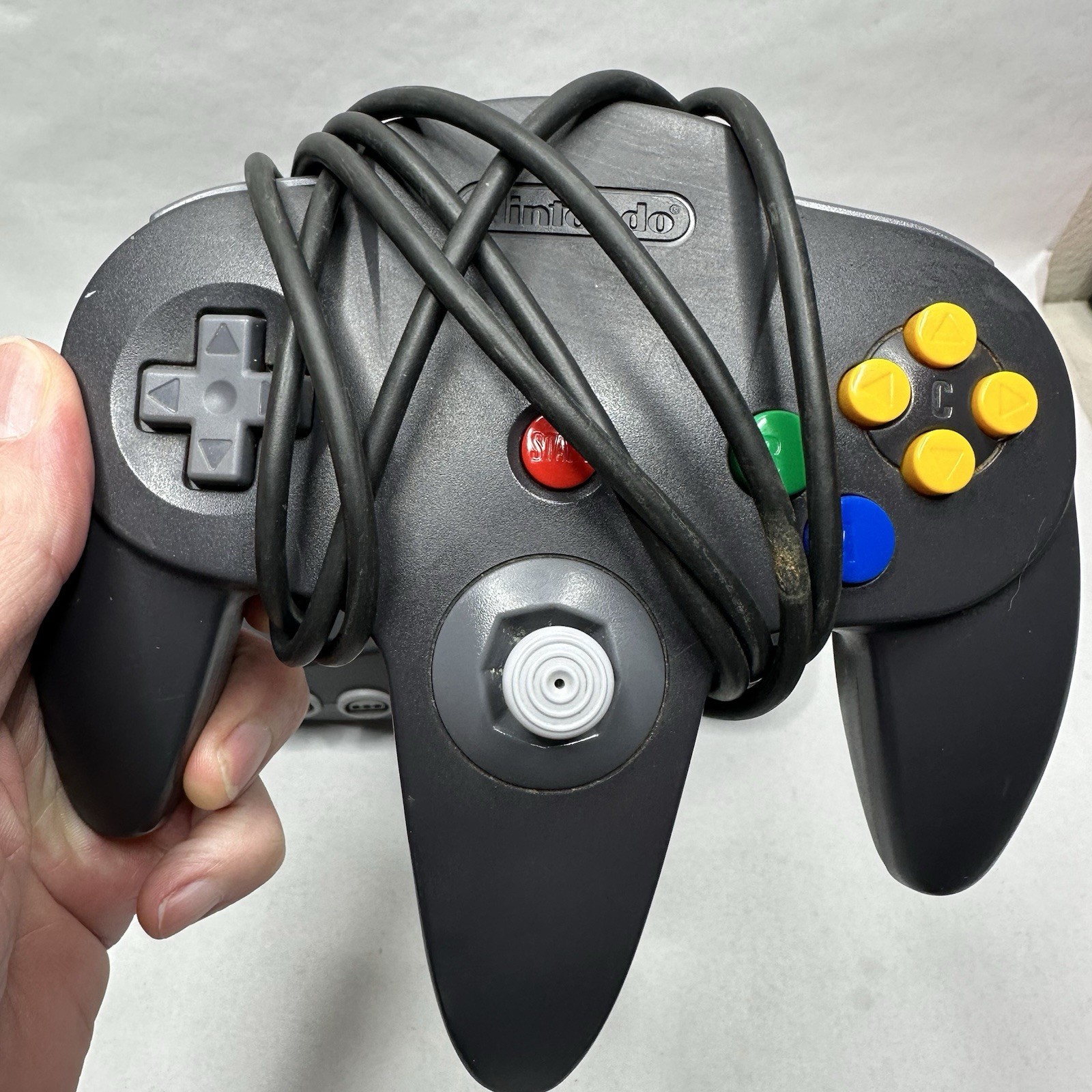 Nintendo 64 N64 Gaming Console with Black Controller & Cords READ