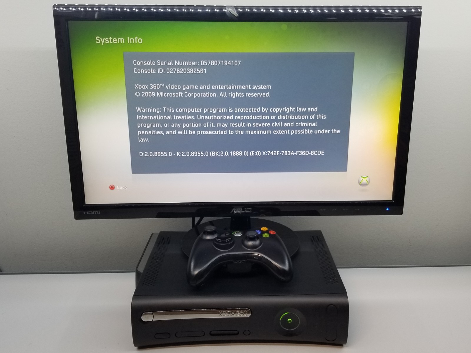 Microsoft Xbox 360 Black Gaming Console 120GB HDD w Controller + AC Adapter