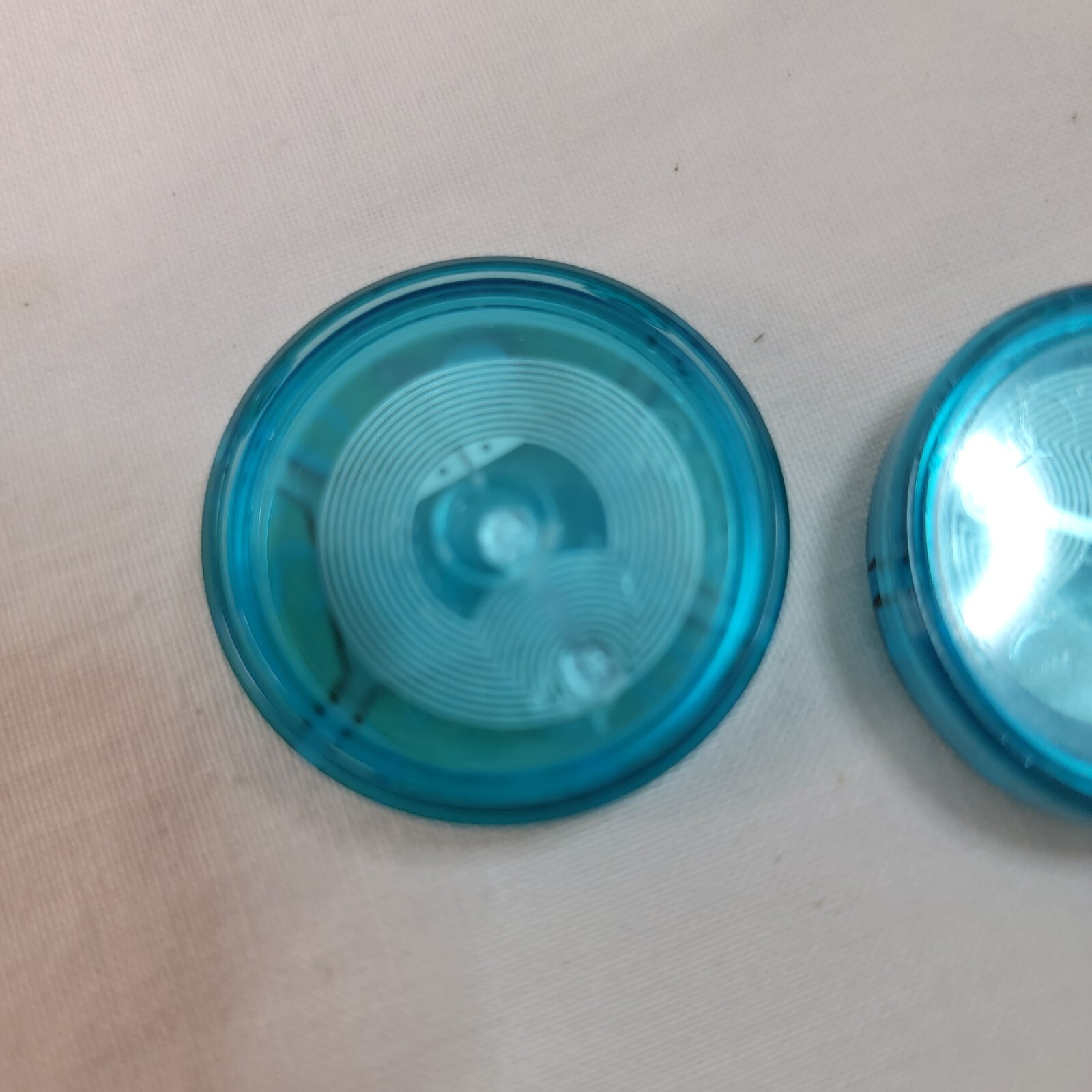 Lot 2 LEGO Dimensions Scooby-Doo Shaggy Character Toy Tag Base Discs Only
