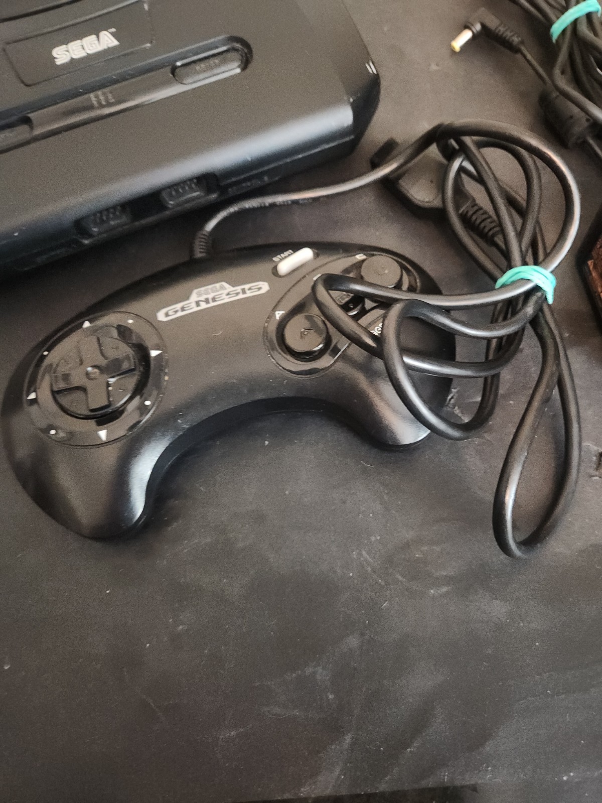SEGA Genesis Model 2 MK-1631 With Cords And OEM Controller Tested Works