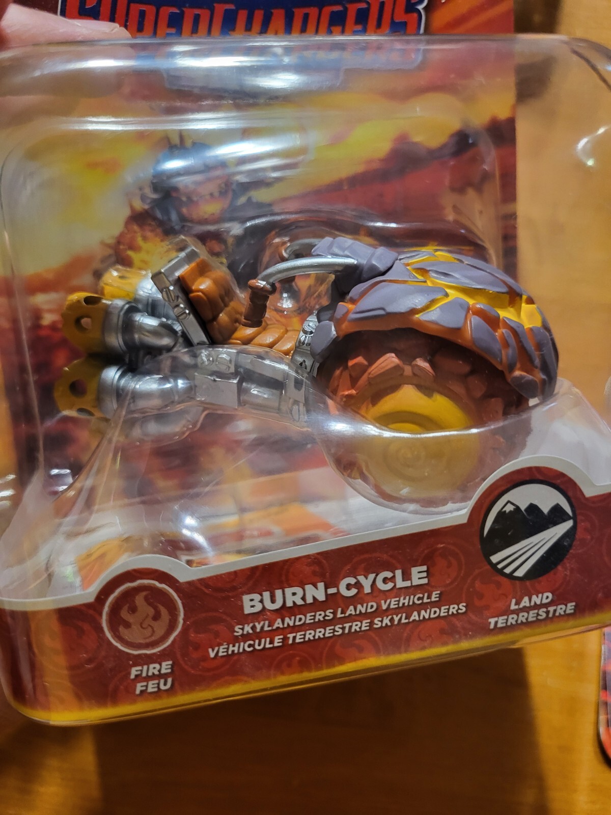 LOT OF 2 Skylanders Superchargers BURN-CYCLE & LAVA LANCE ERUPTOR Fire READ