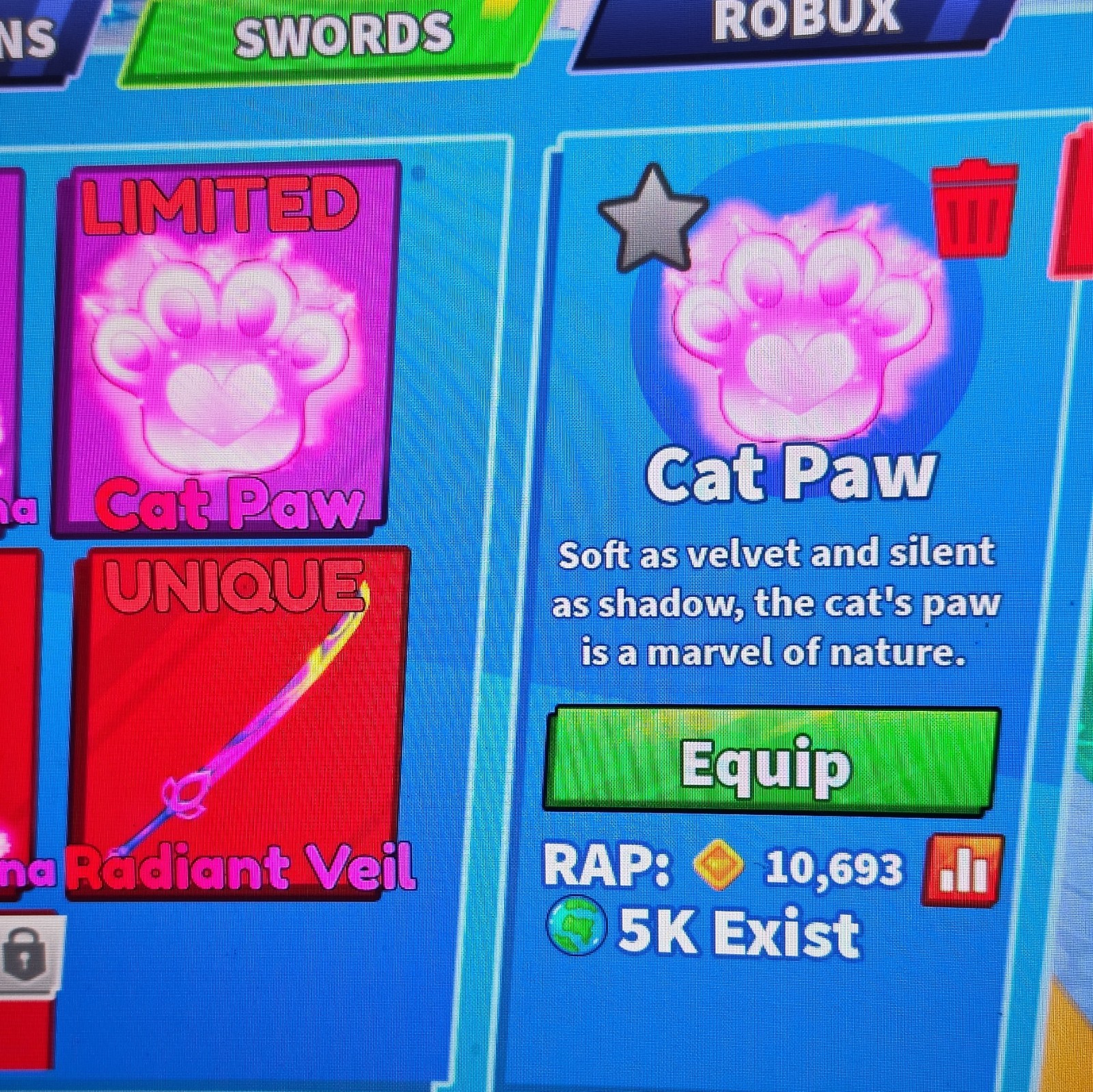 Cat Paw Limited Edition In-Game Item Screenshot, Only 5K Exist, RAP 10,693