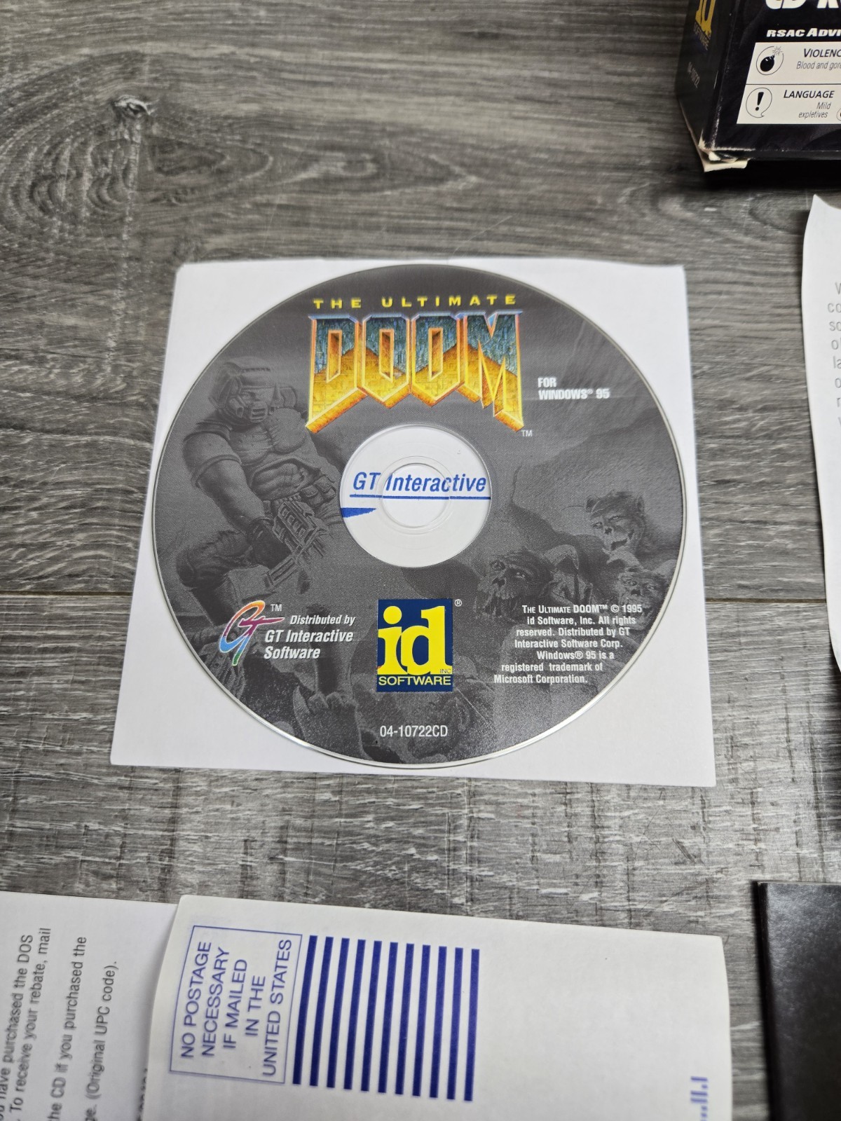 The Ultimate Doom PC Big Box Windows 95 CD-ROM No Poster Clean Disc