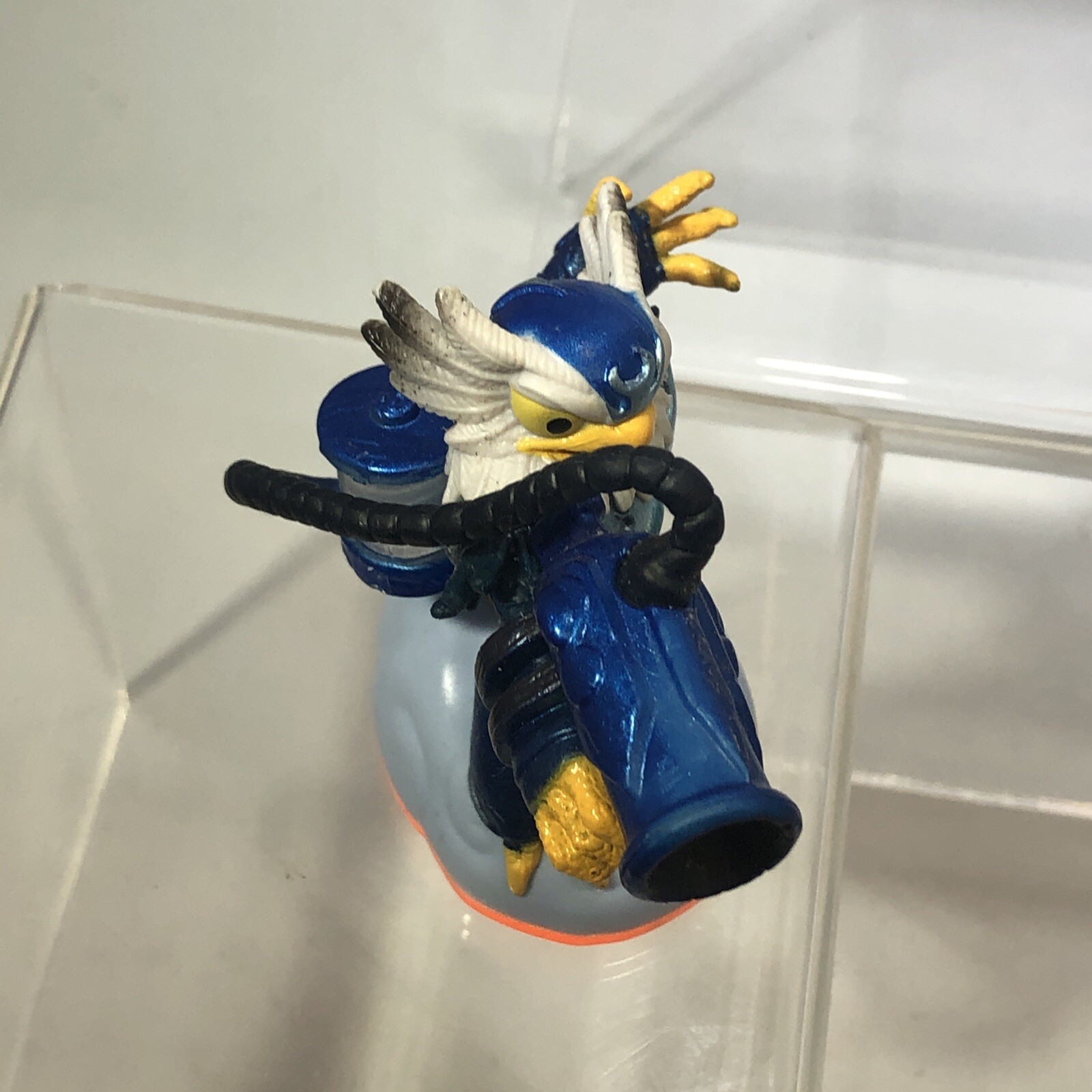 Lot of 6 Skylanders Figures Eruptor, Stealth Elf, Cynder, Gill Grunt, & More
