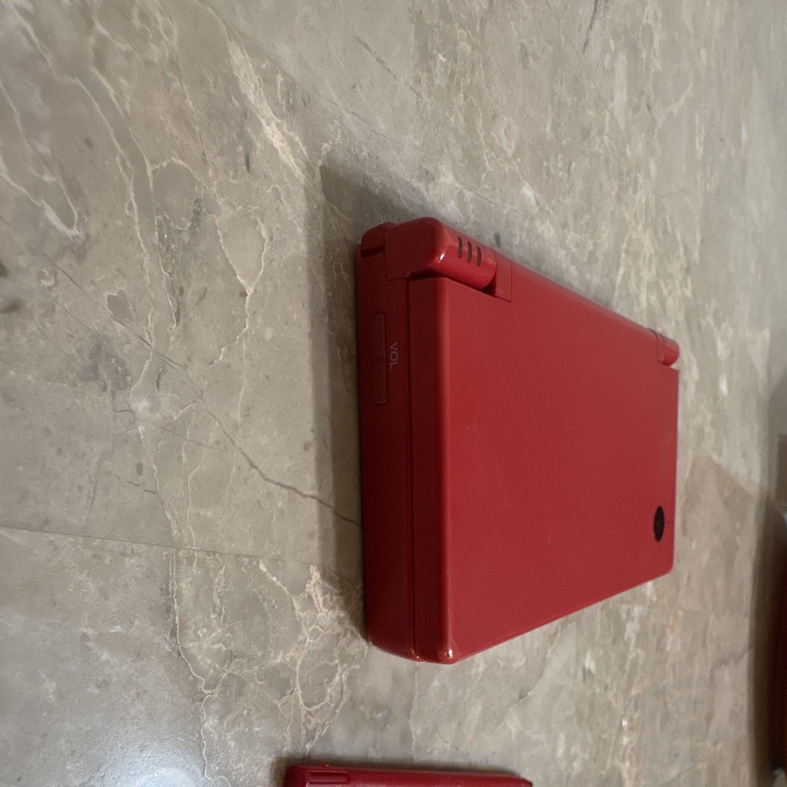 Nintendo DSi Red Handheld System Touchscreen 256MB NTSC-U/C TWL-001 Stylus