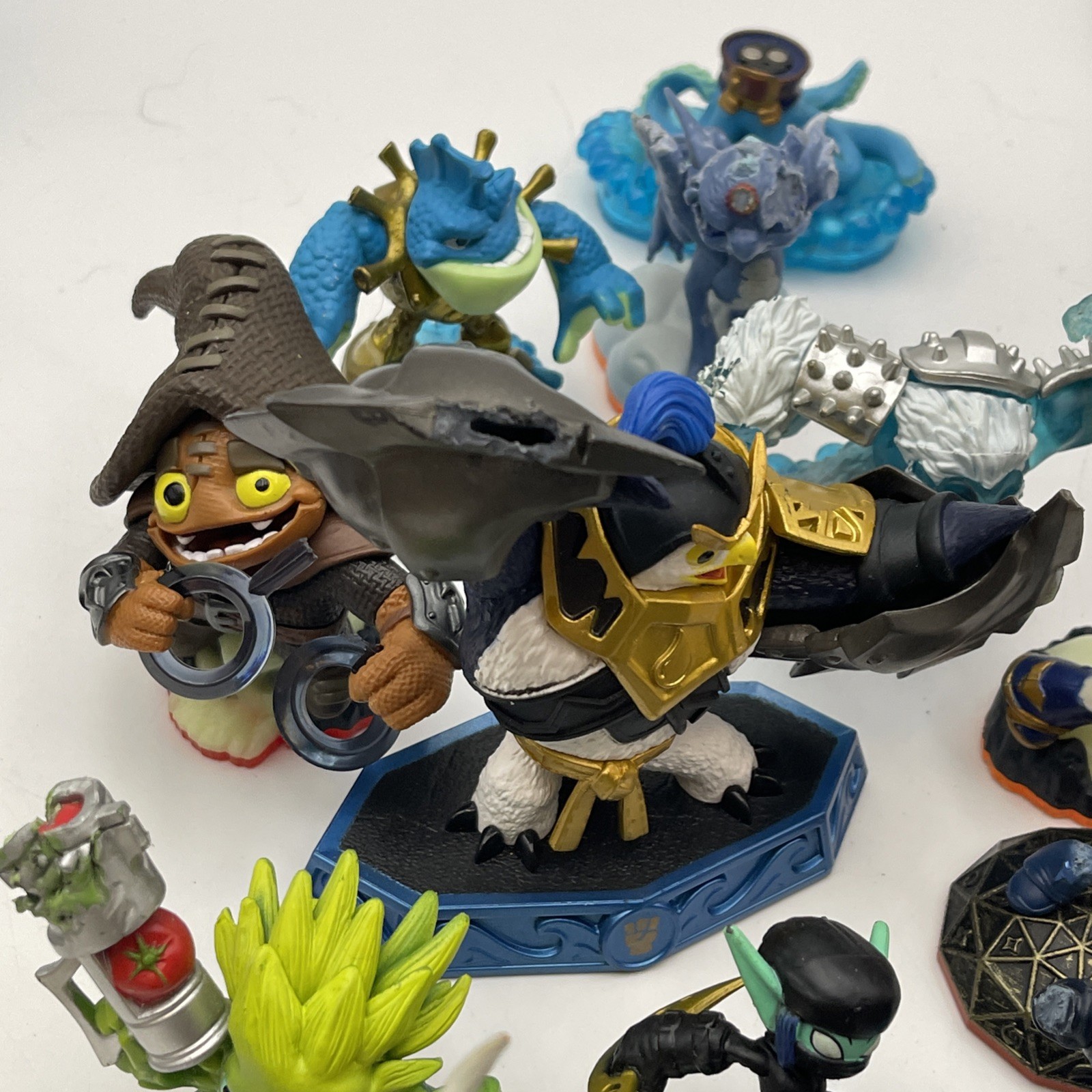 Skylanders Mixed Lot of 45 Figures Spyro, Giants, Vehicles, Some Damaged