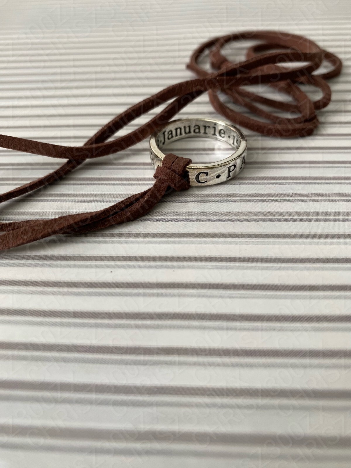 Uncharted 1 2 Drake Magna Sic Parvis Ring Necklace Pendant Figure Charm Size 13