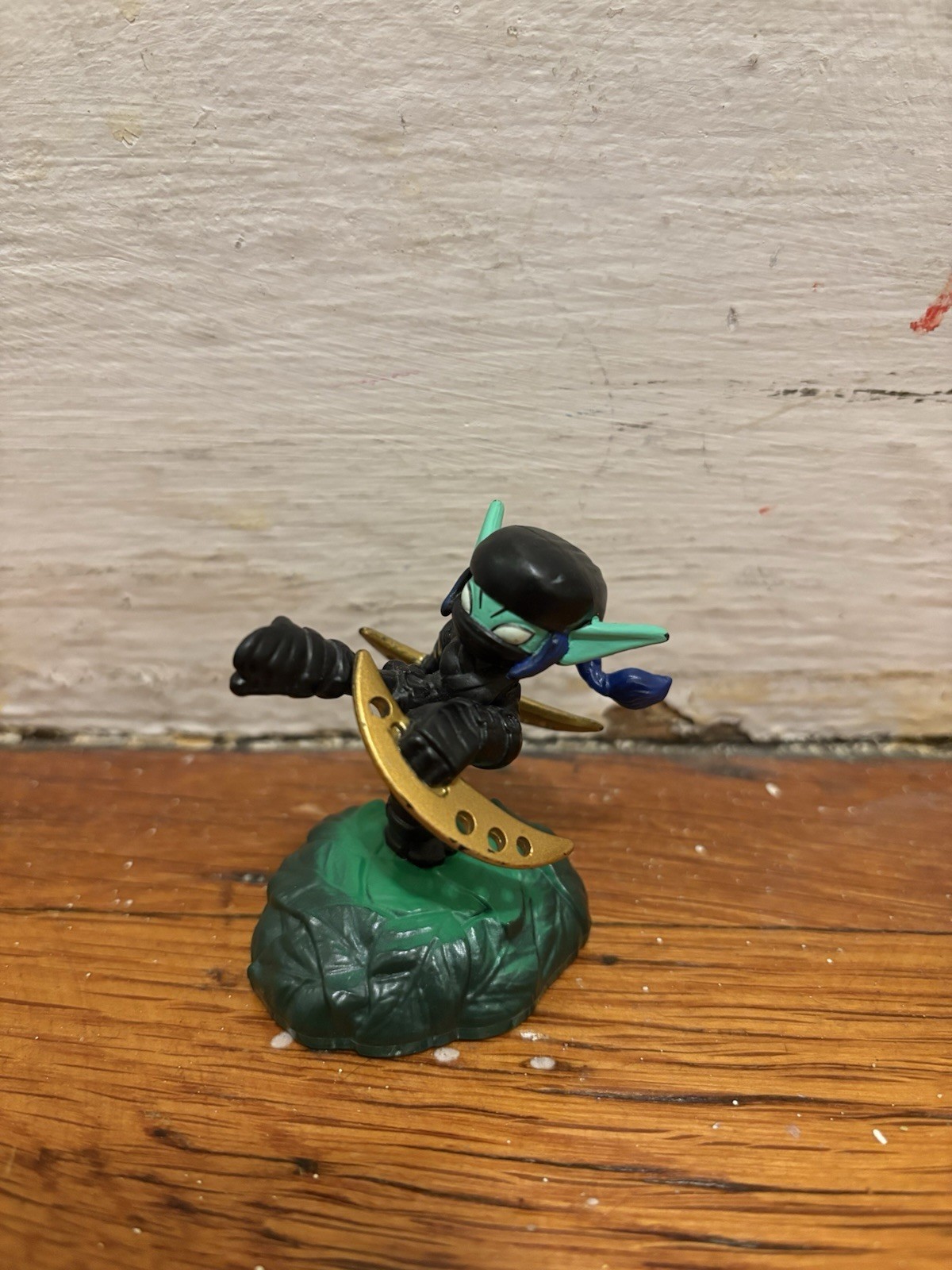 Skylanders Figures Lot of 11 – Trap Team, Swap Force, Giants – LightCore – Wii
