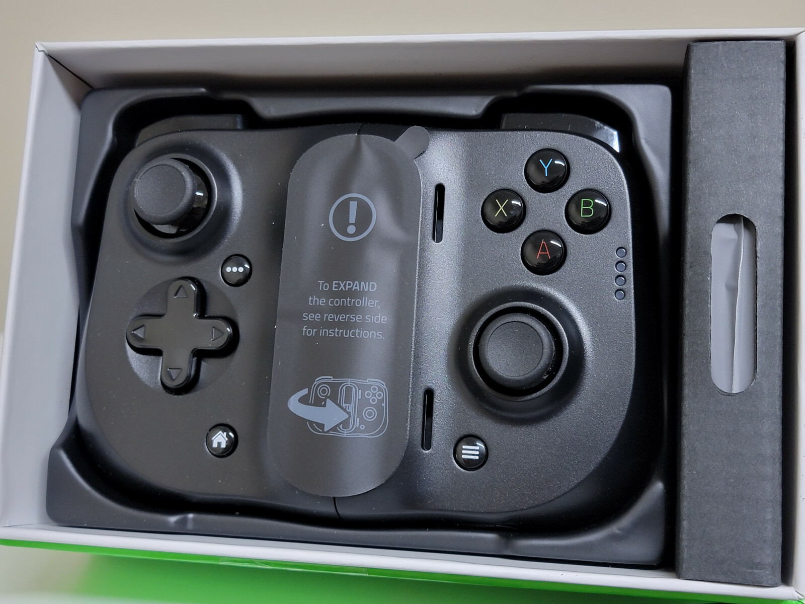 Razer Kishi – Universal Gaming Controller for iPhone – Black – Open-Box