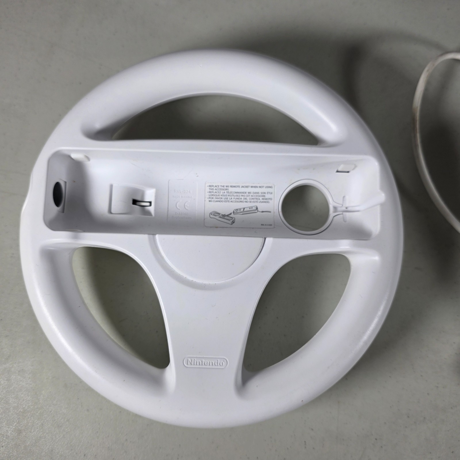 Official Nintendo Wii Wheel RVL-024 White and Nunchuk Controller Bundle OEM