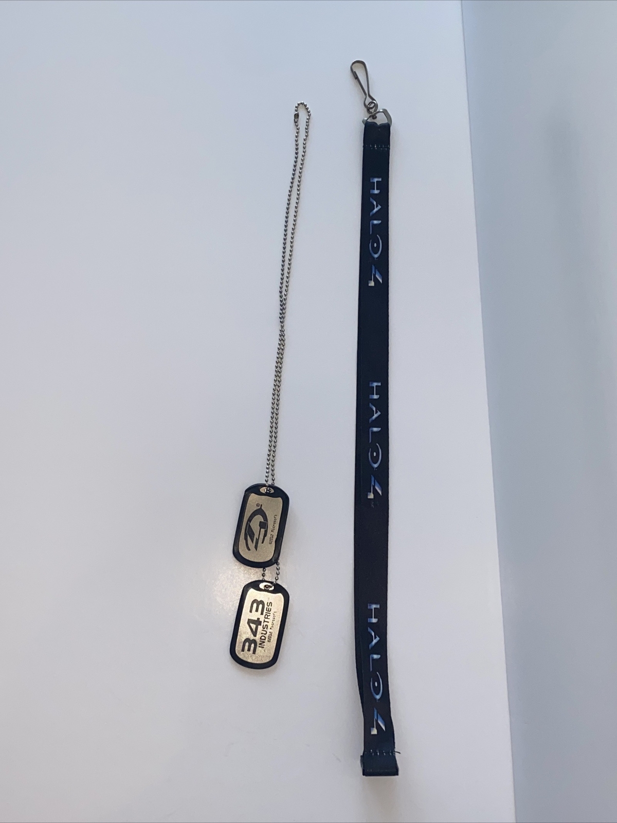 XBOX INFINITY HALO 4 Dog Tags Necklace Lanyard 343 INDUSTRIES, Microsoft 2012