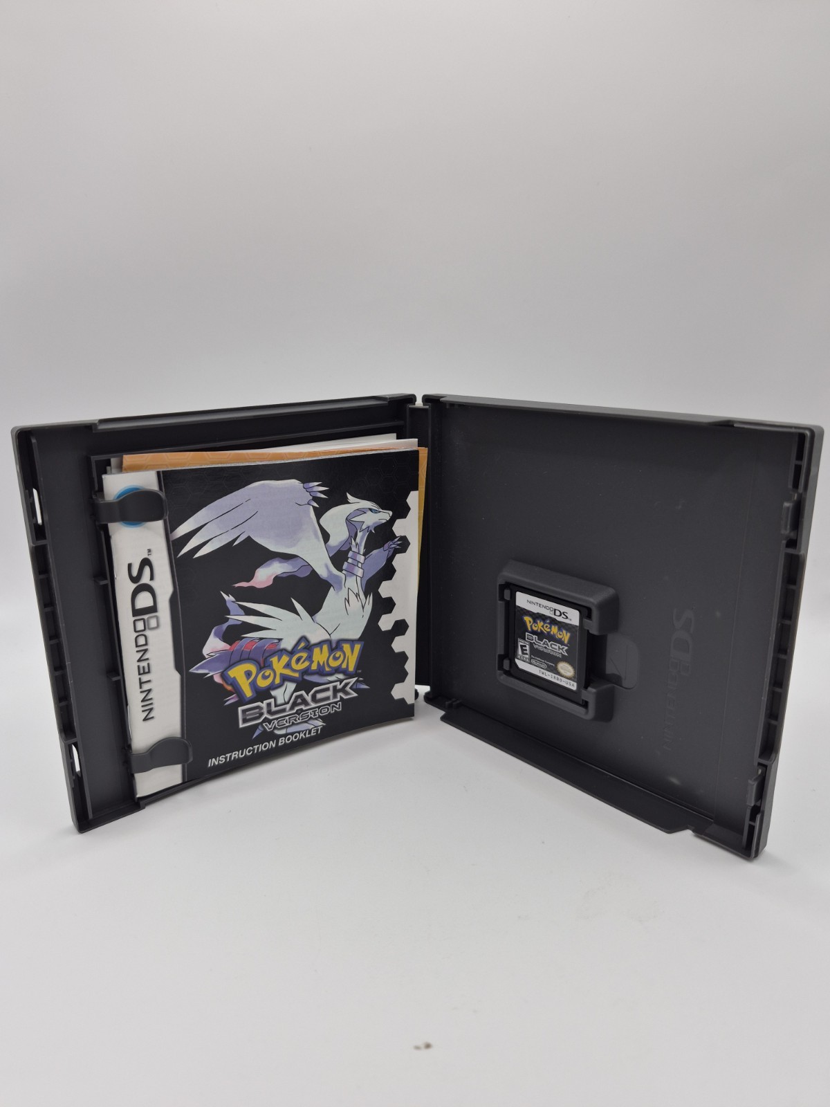 Pokemon: Black Version Authentic (Nintendo DS 2011) CIB Tested Authentic Insert