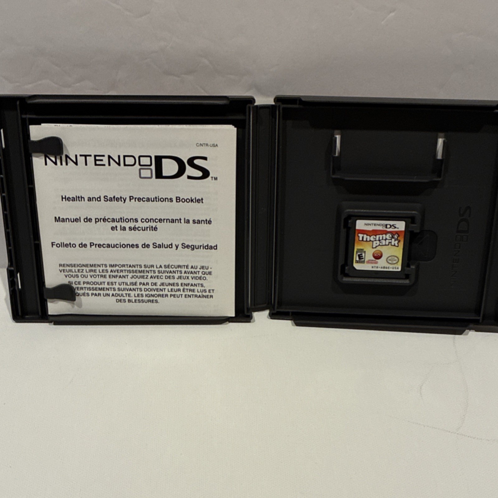 Nintendo *DS* Theme Park EA Manual Included w/ Case E NTSC-U/C 2007
