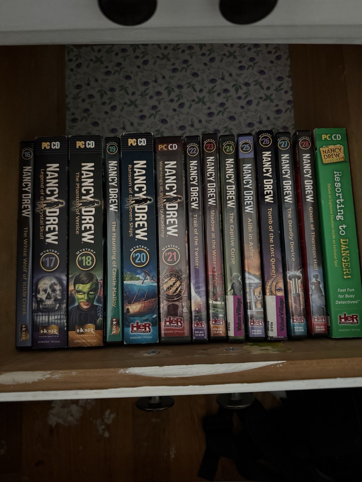 Nancy Drew PC Games Lot #16-#28 And Resorting To Danger By Her Interactive