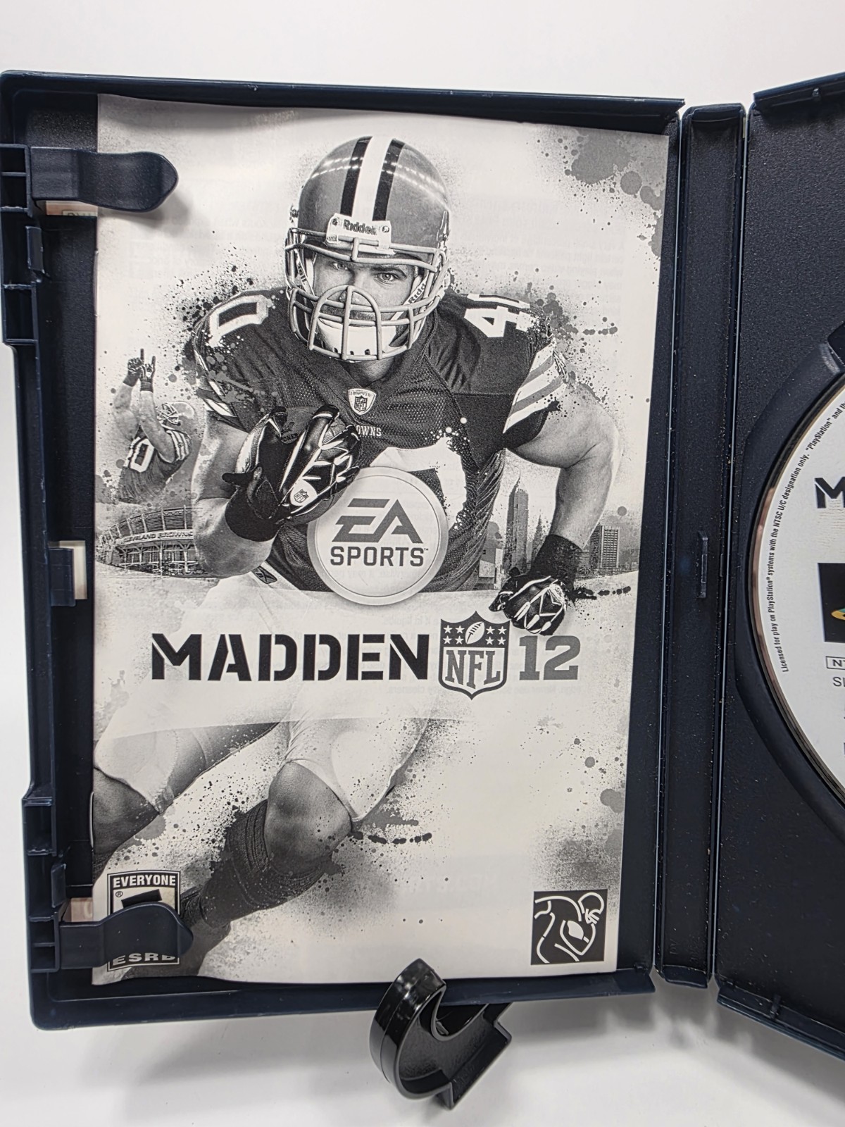 Madden NFL 12 (Sony PlayStation 2, 2011) Complete