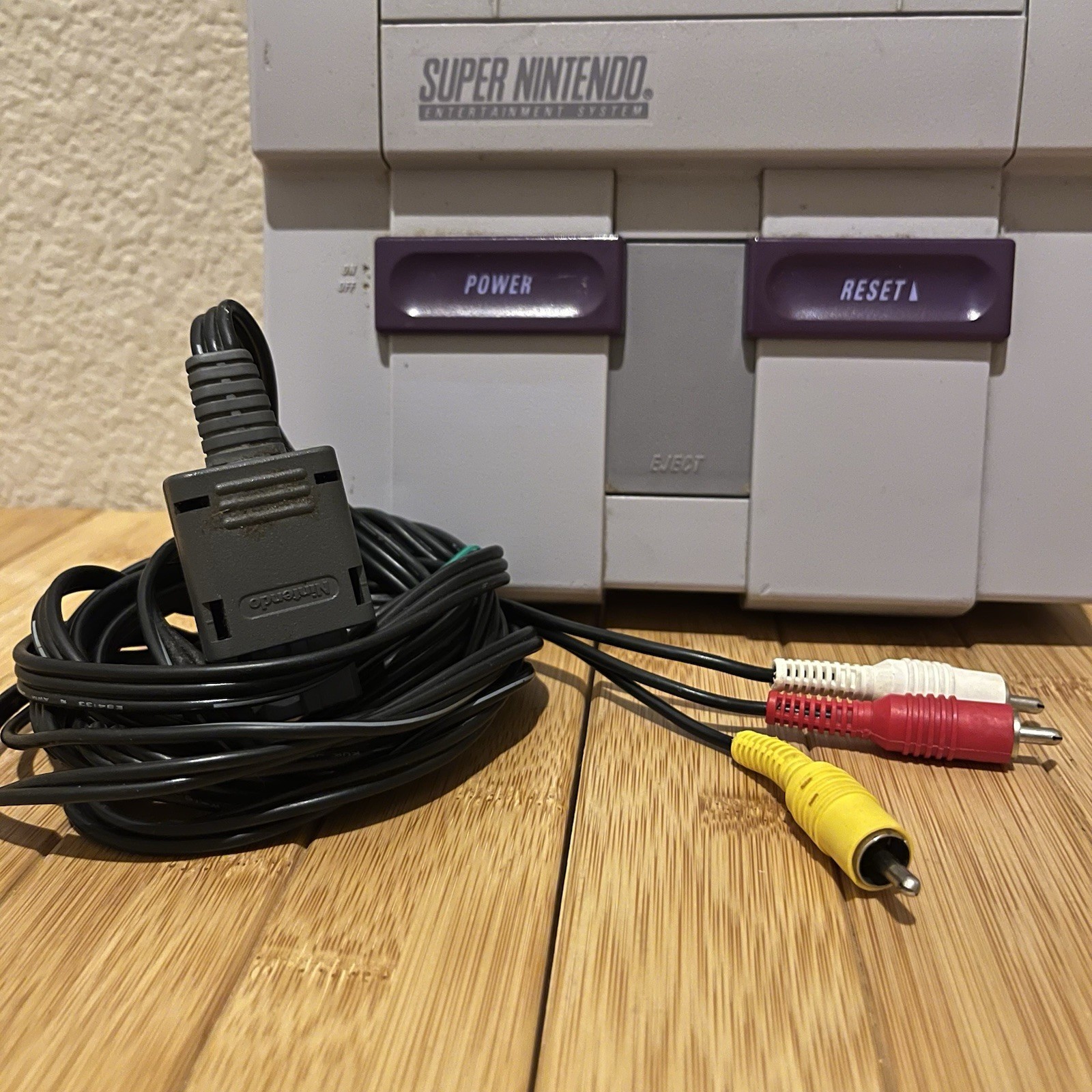 Nintendo SNES Super Nintendo Console SNS-001 NTSC-U/C Console Only