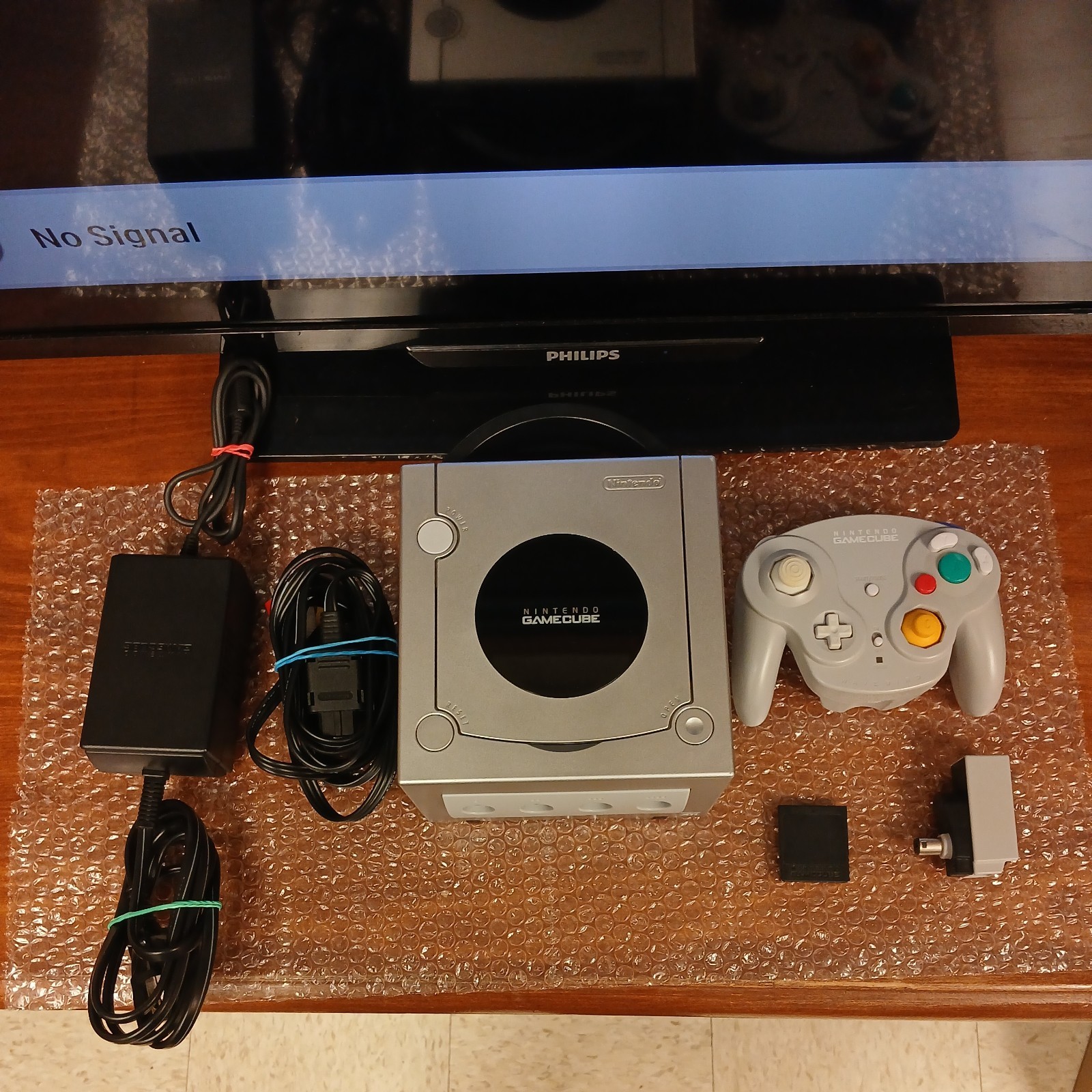 Nintendo GameCube System DOL-001 Silver Tested, Wavebird, OEM Cords. Tested