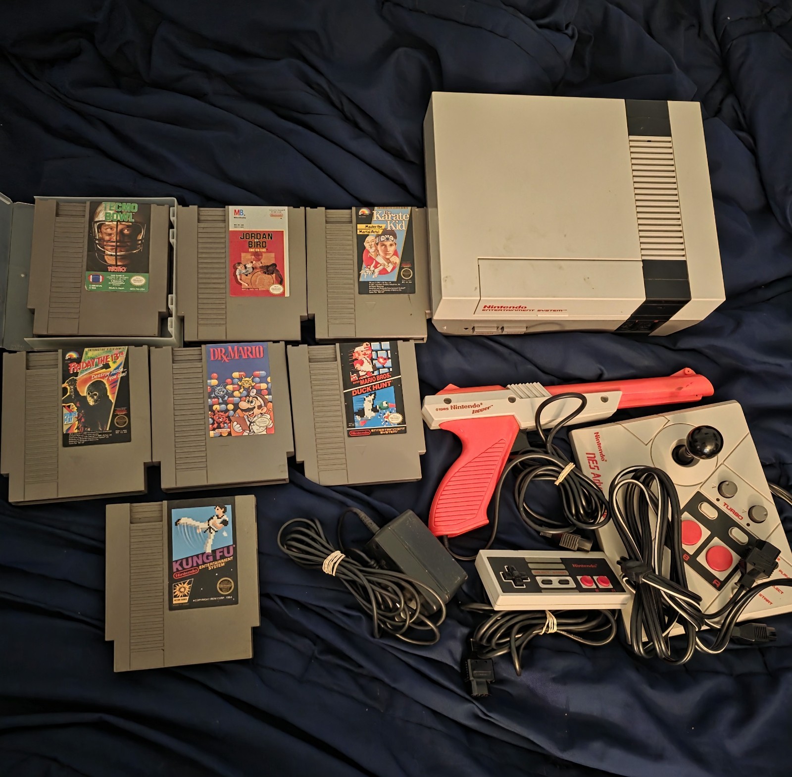 Nintendo Nes Bundle, Console, 7 Games, 1 Controller, 1 Gamepad, Zapper Tested!