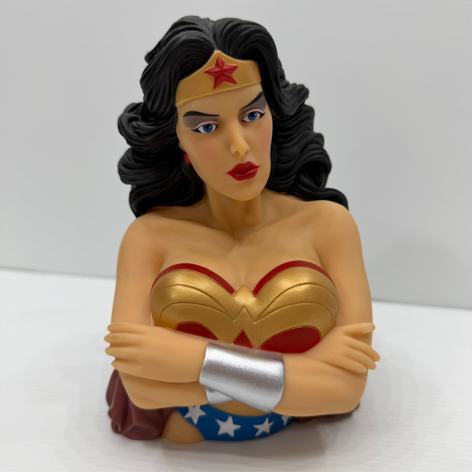 DC WONDER WOMAN Monarch Vinyl Bust Coin Bank