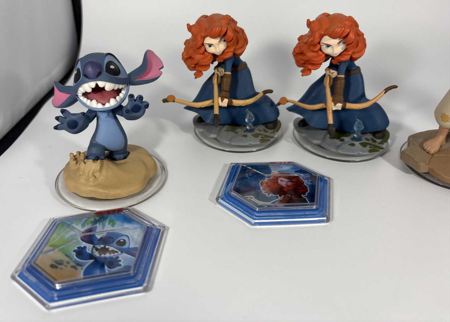 Lot of 5 Disney Infinity Figures: Aladdin, Jasmine, Stitch, Merida x 2, V 2.0
