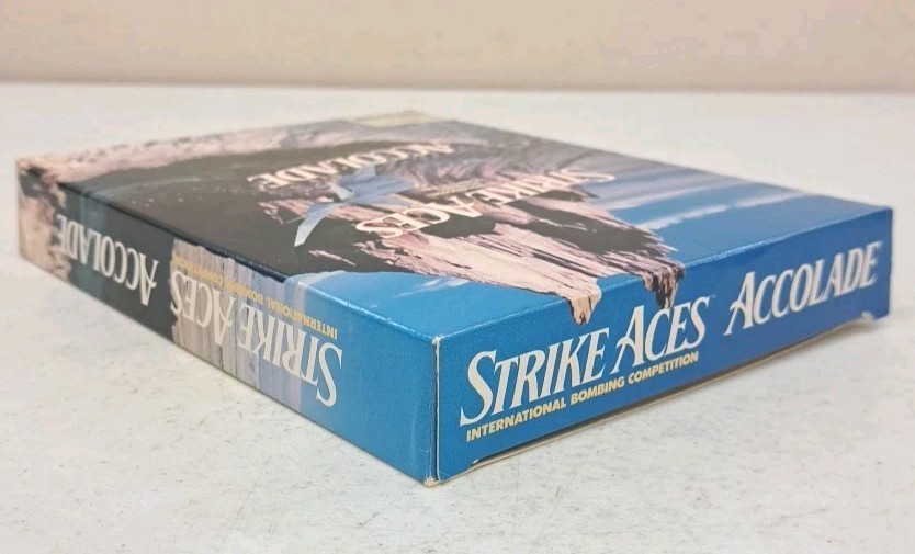 VTG Amiga CPU Game-Accolade Strike Aces-IBM-Two Disks