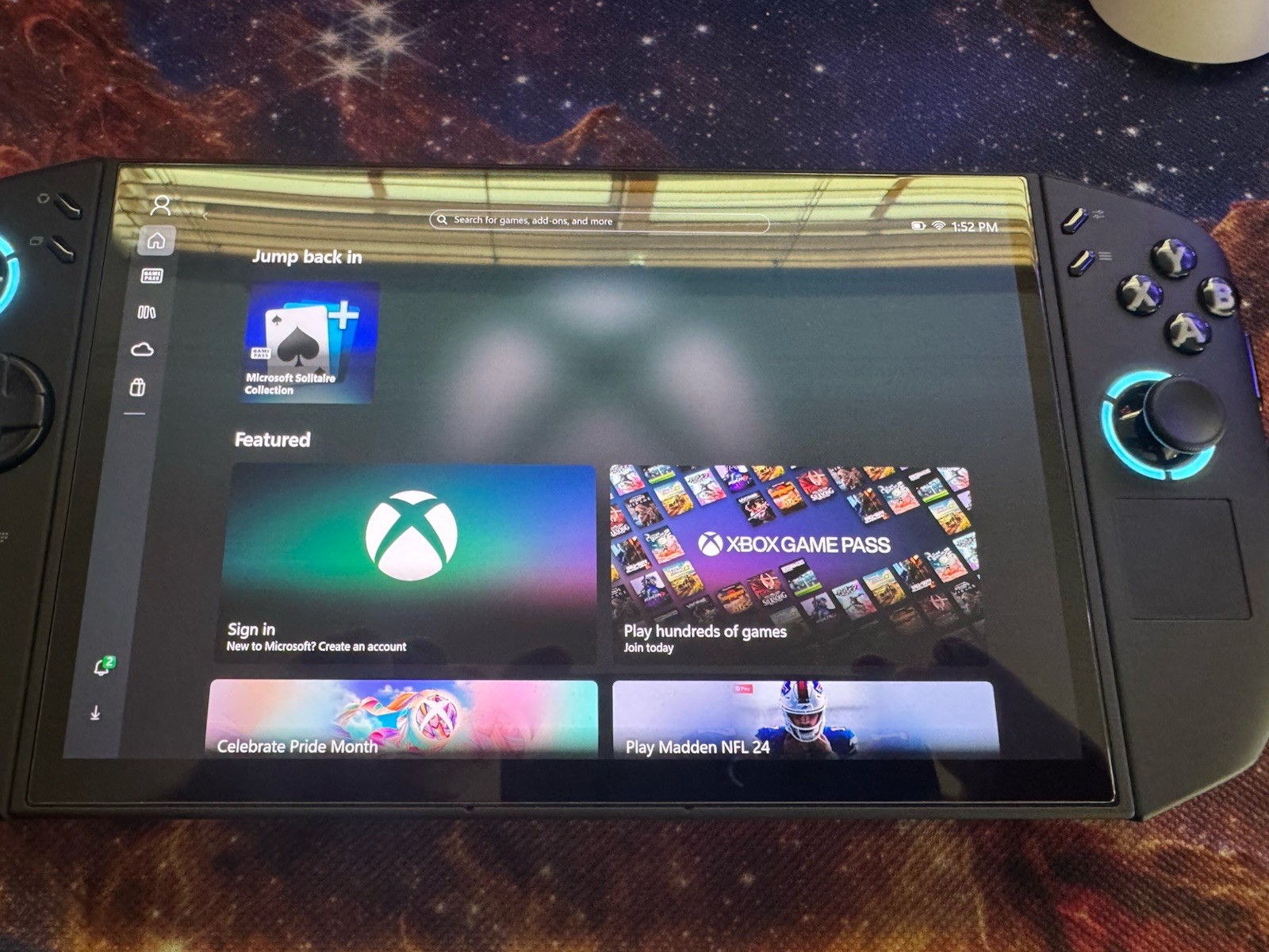 Lenovo Legion Go 2 32GB RAM/1TB STORAGE w/carrying case and original box