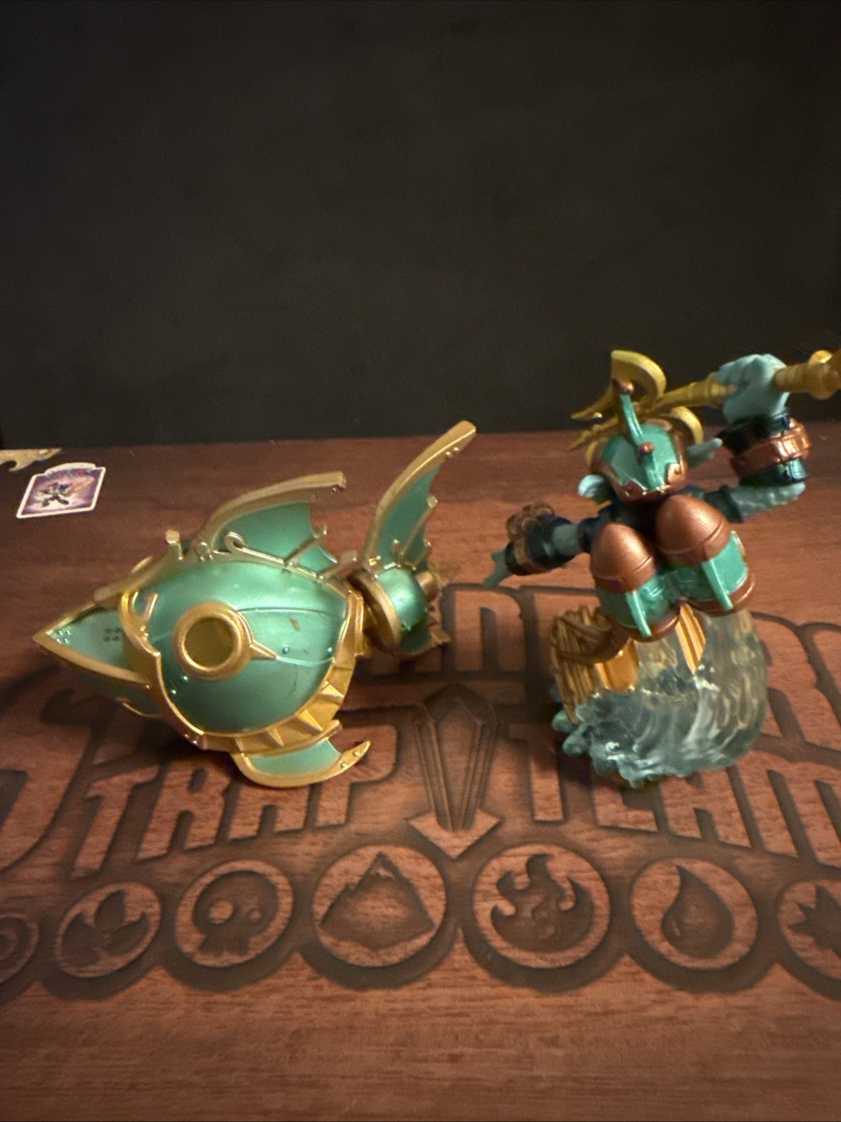 Skylanders Superchargers Deep Dive Gill Grunt & Reef Ripper Vehicle Set