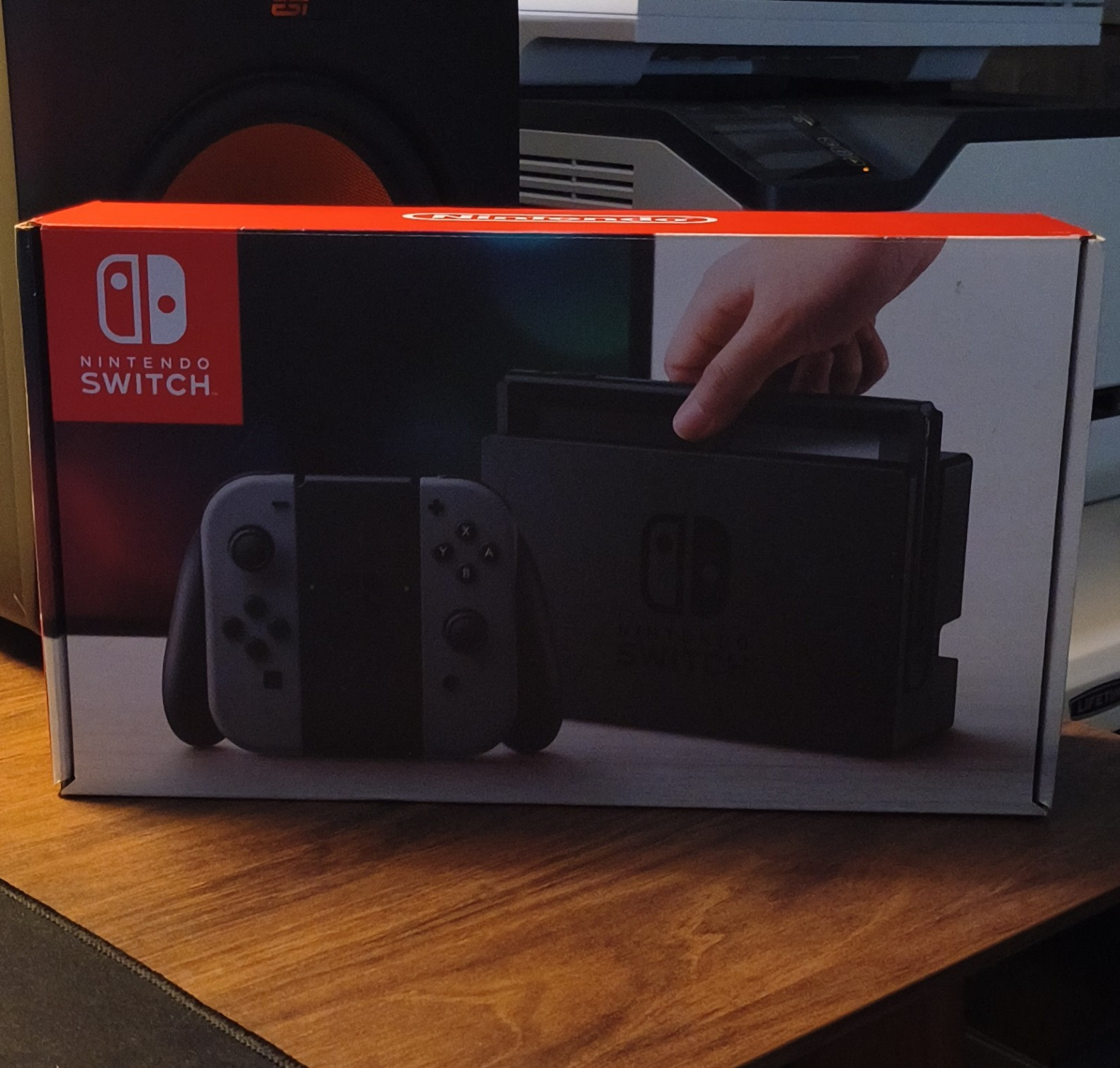 MINT Launch Edition Nintendo Switch HAC-001-01 Complete In Box