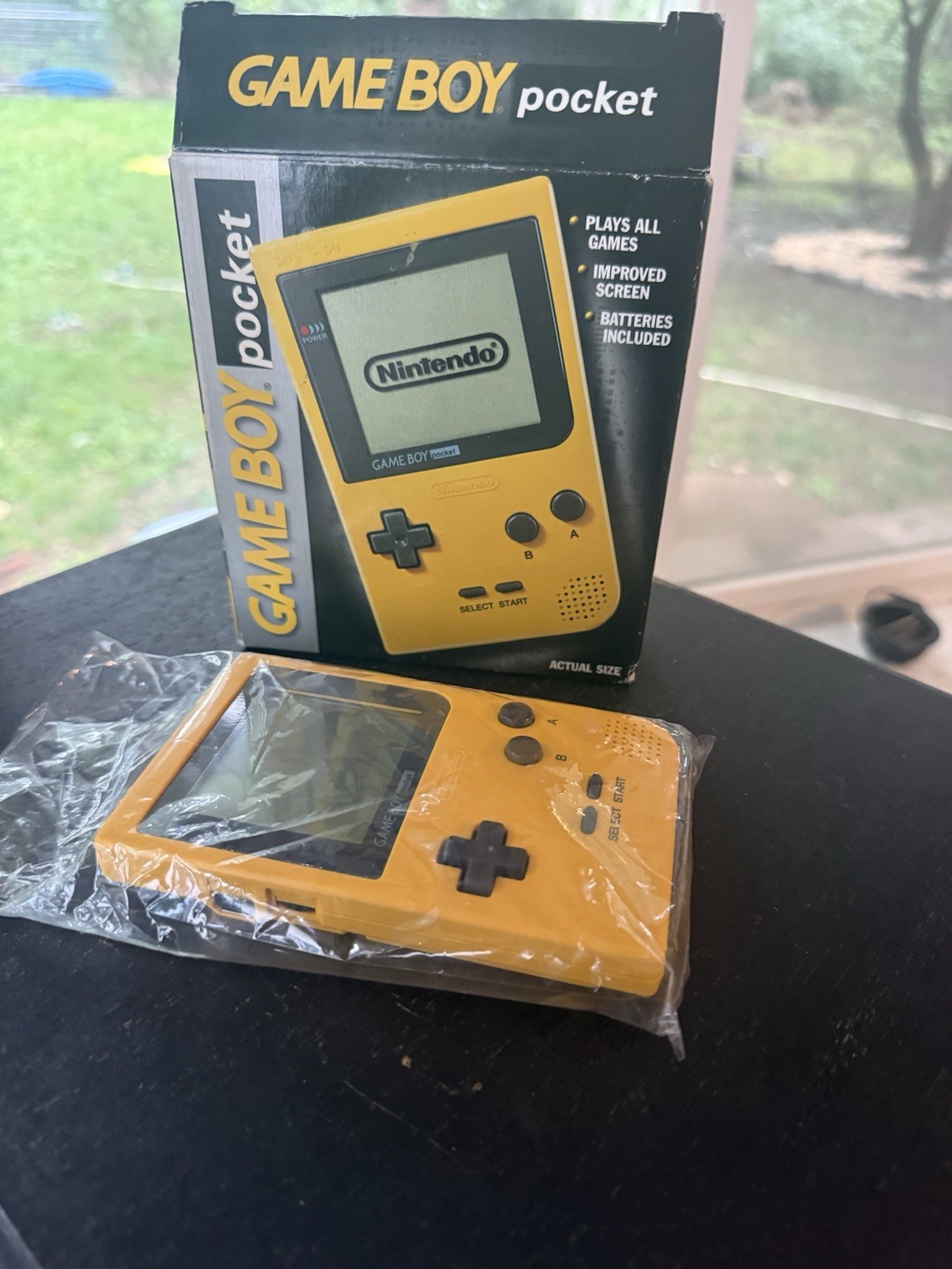 Nintendo Game Boy Pocket Yellow Handheld- 1997 (includes instructions) Mint