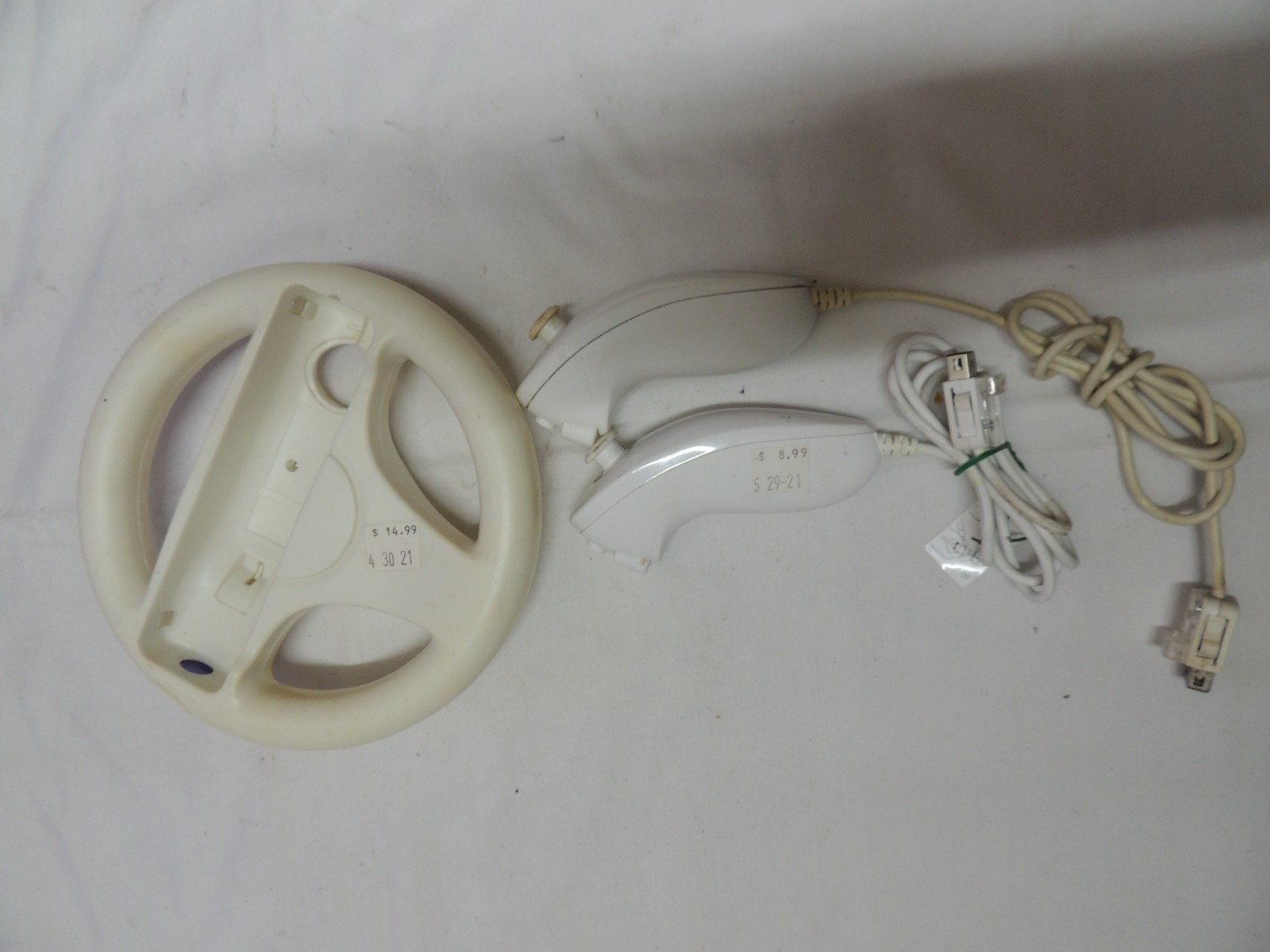 Nintendo Wii – RVL-001 White Bunddle #18 NO AV CABLE
