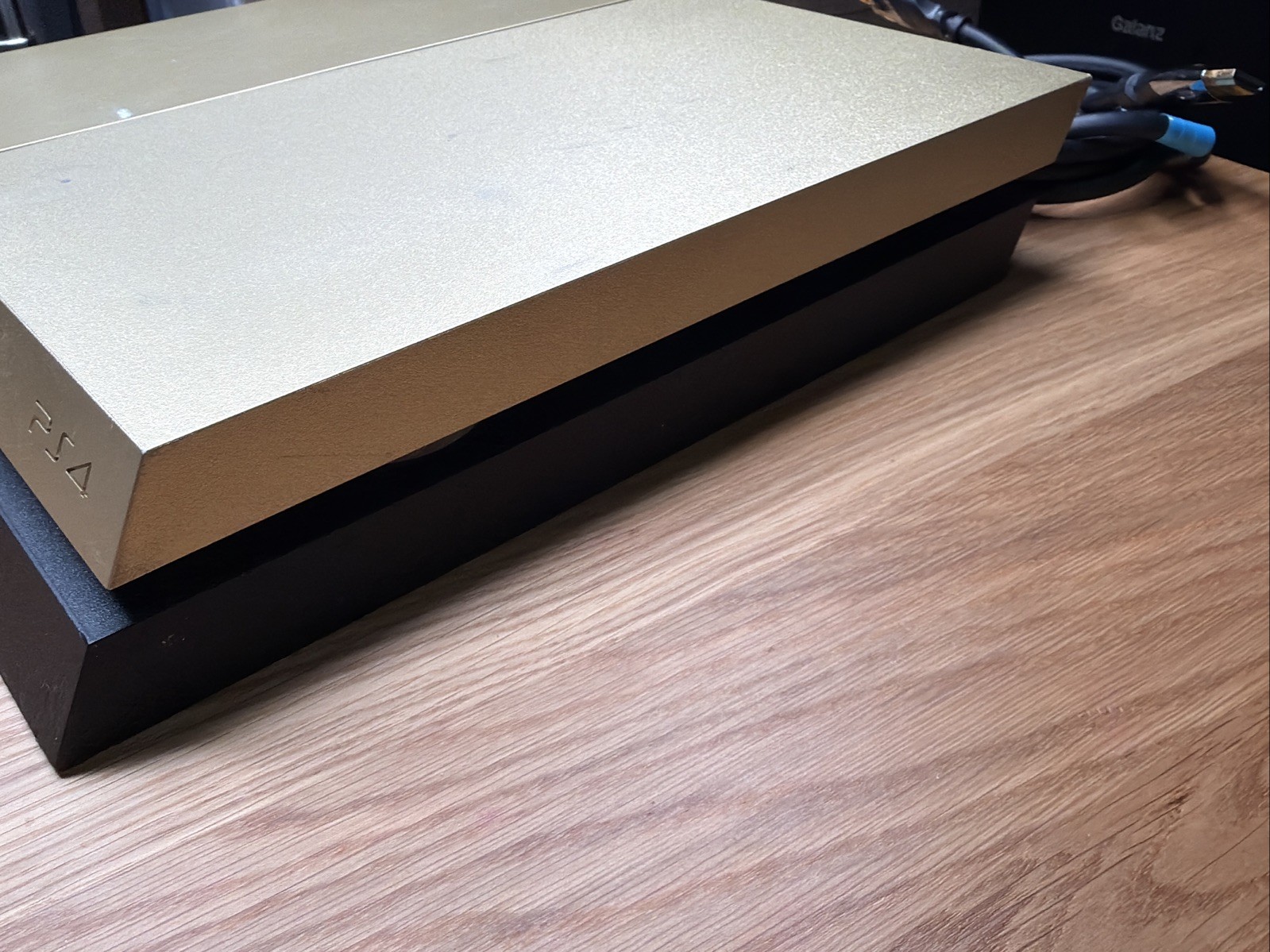 Sony PlayStation 4 Limited Edition Taco Bell Gold & Matching Controller Tested