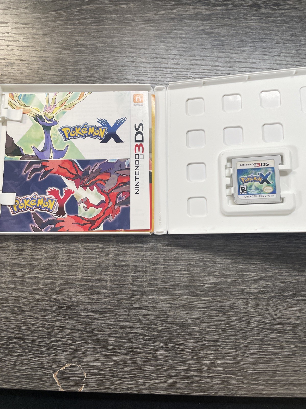 Pokemon X (Nintendo 3DS, 2013) CIB Works Great!