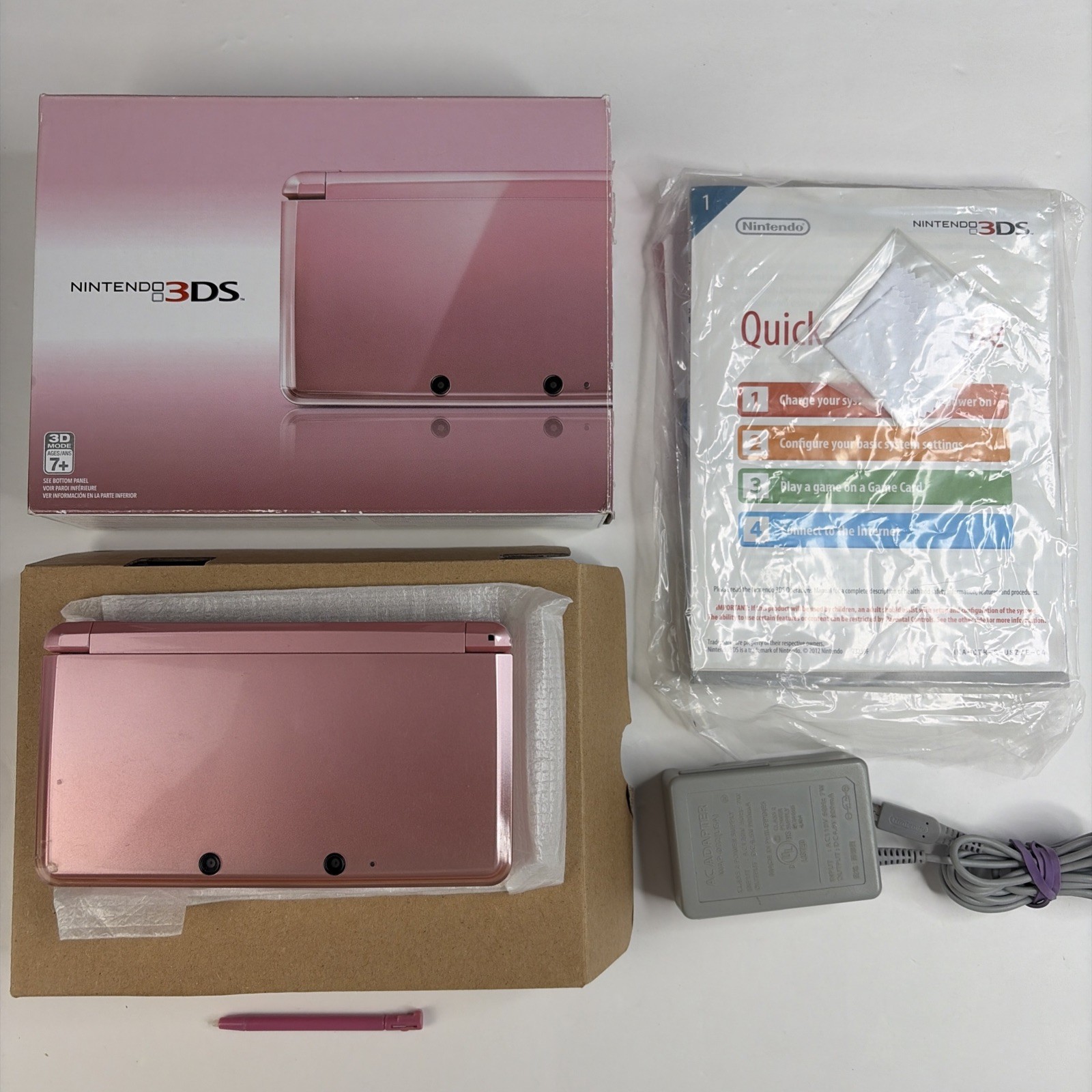 Nintendo 3DS Handheld Console Complete In Box Pink CTR-001 (USA) W Charger