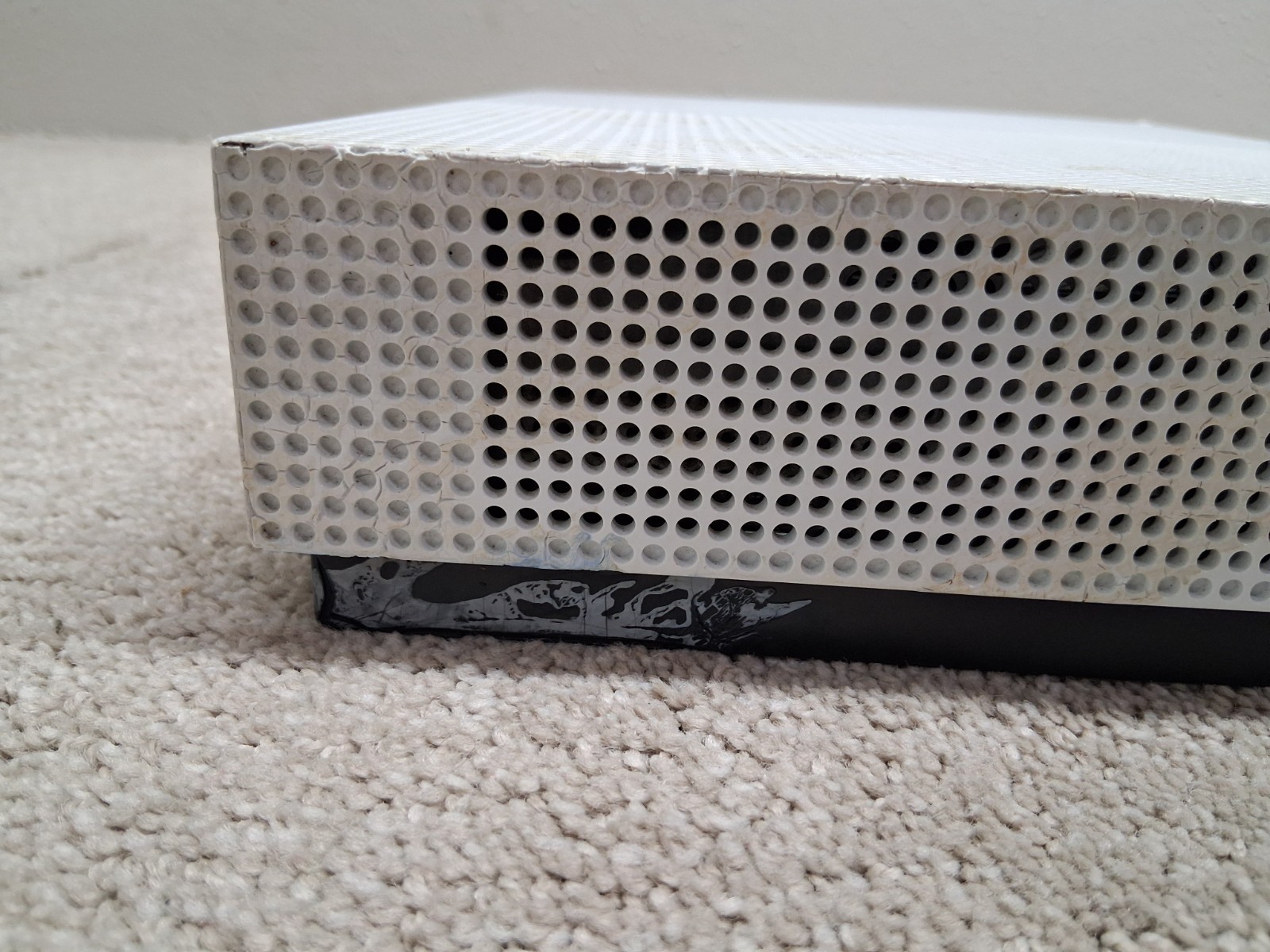 Microsoft Xbox One S White Model 1681 Powers On But HDMI Port Isn’t Working