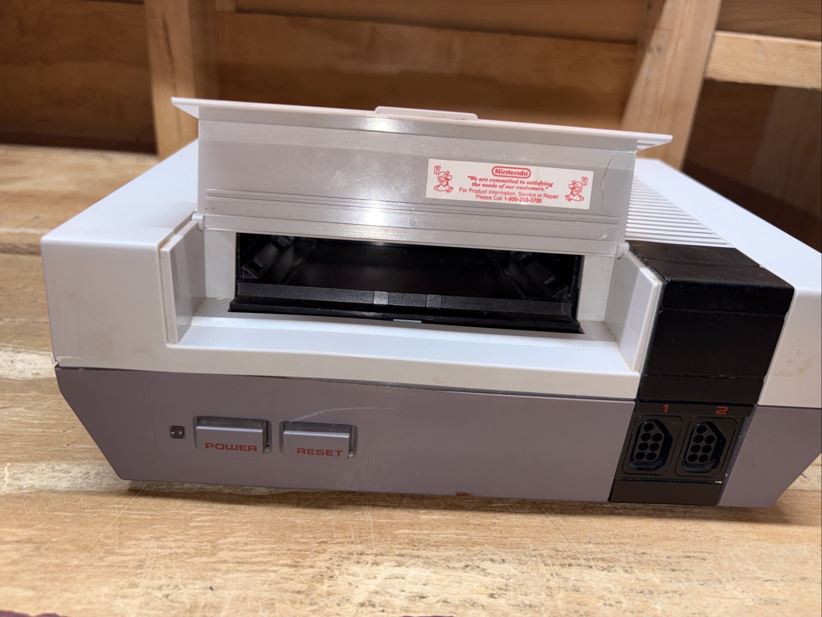 Original Nintendo NES Console w/ 2 Controllers, Zapper & 4 Games! NEW PINS!