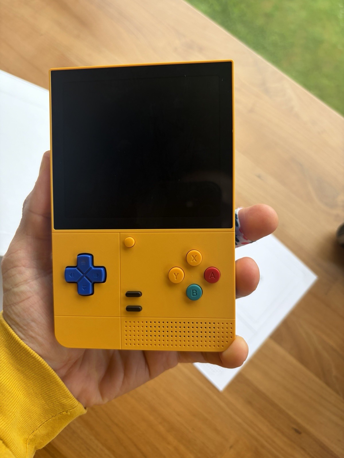 Retroid Pocket Classic 6GB/128GB. PKM Yellow Color. Gaming Handheld Console