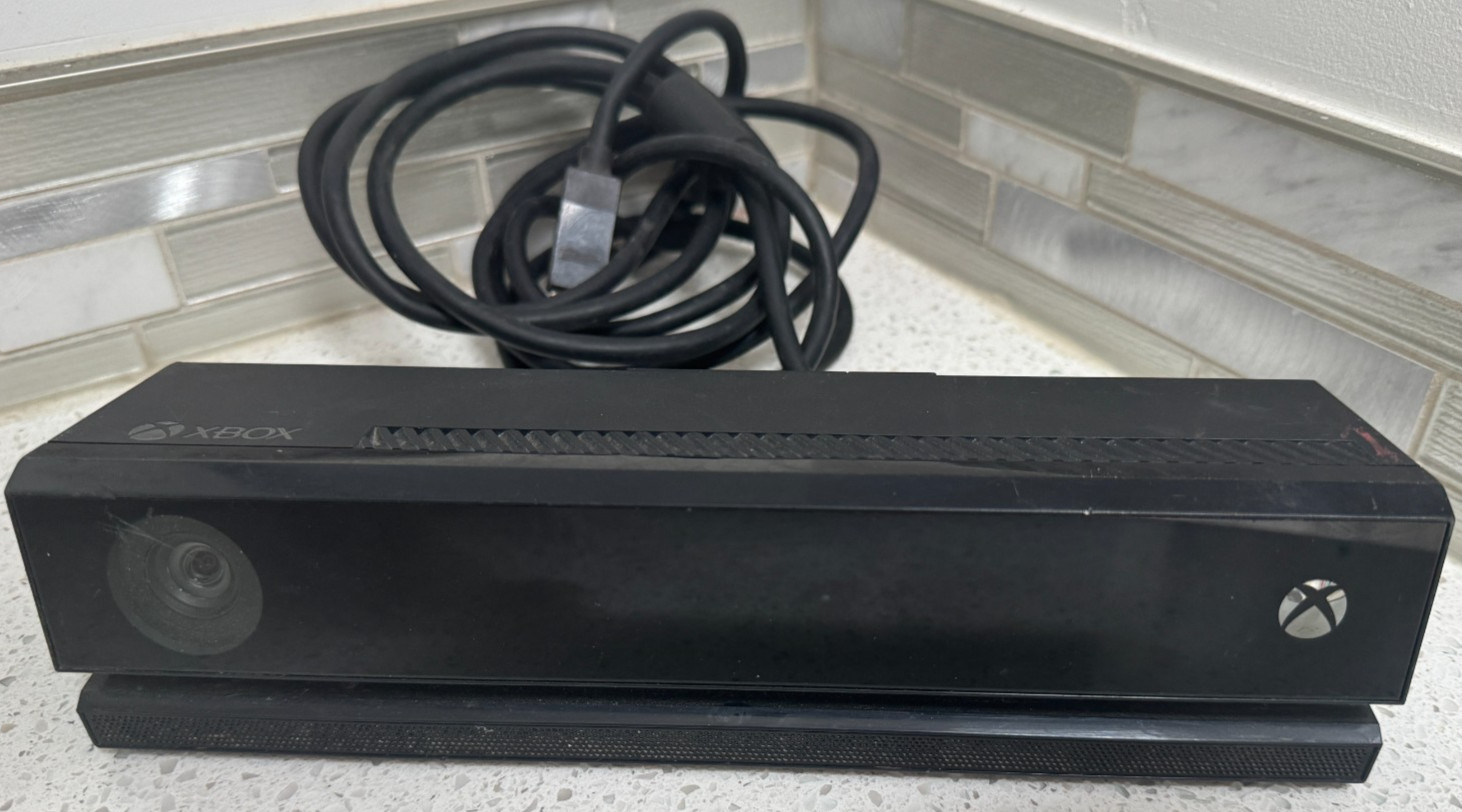 Xbox One Kinect Sensor Model 1520 Motion Camera with Mount & Cable Tested OEM