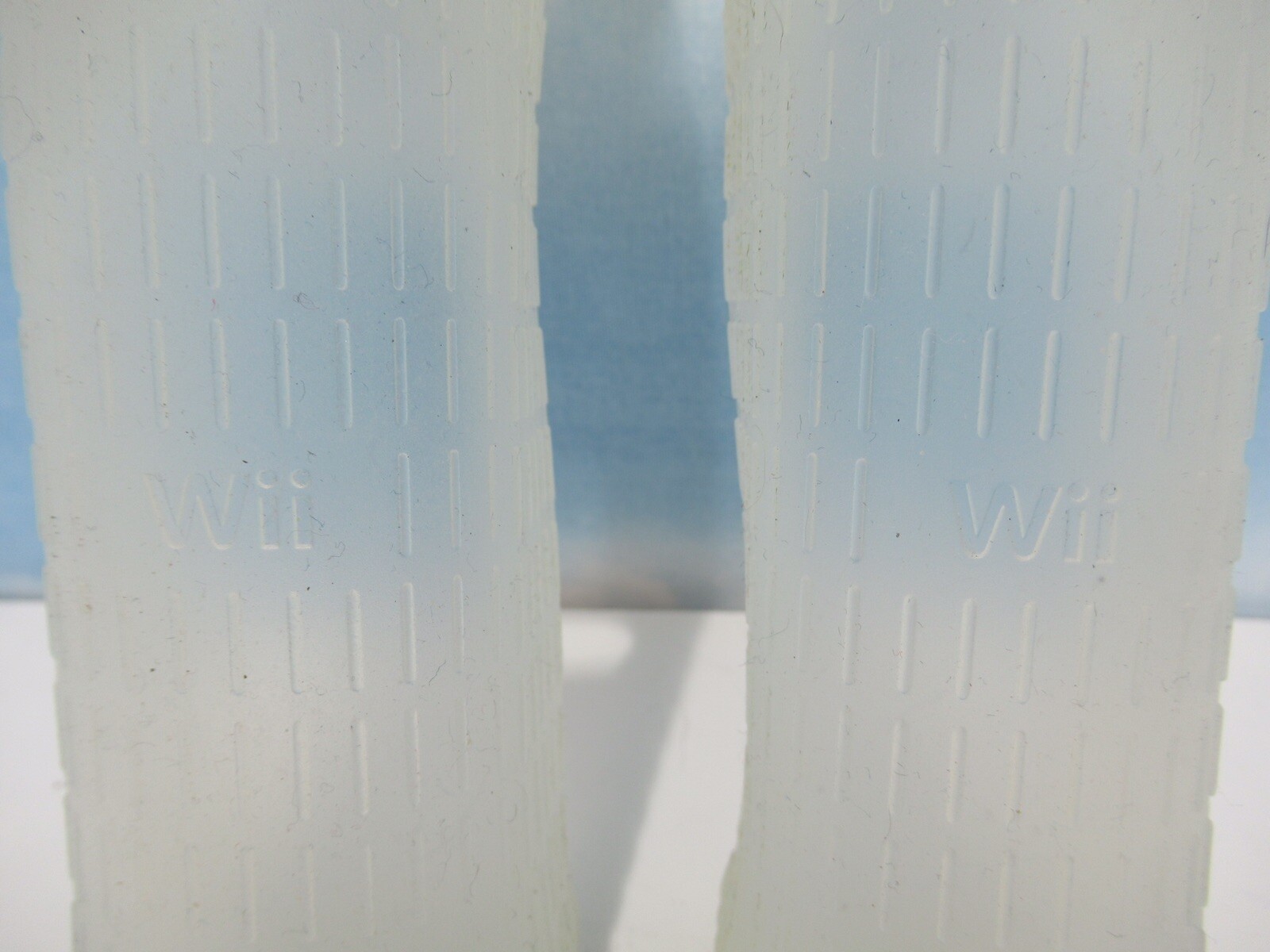 Official Nintendo Wii Remote Rubber Silicone Gel Cover Sleeves White Lot Of 2 C1