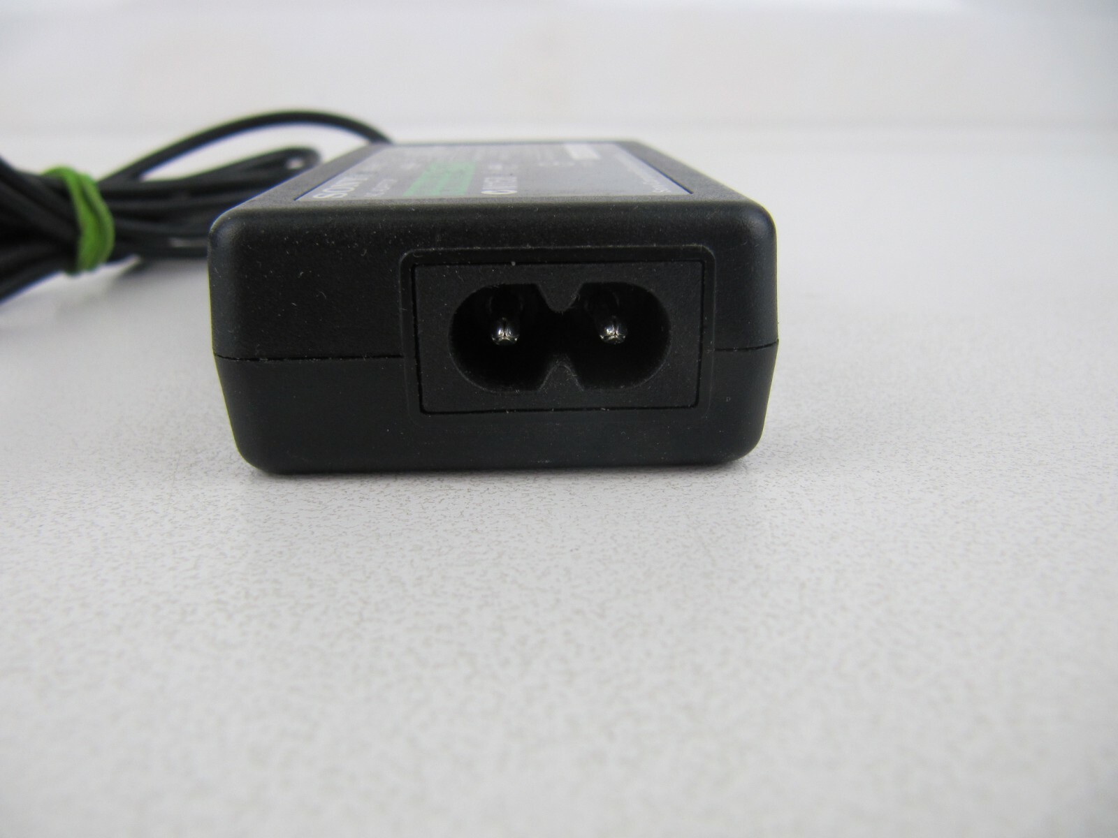 SONY PSP POWER ADAPTER PSP-100 5V 2A 2000MA AC ADAPTOR GENUINE ORIGINAL