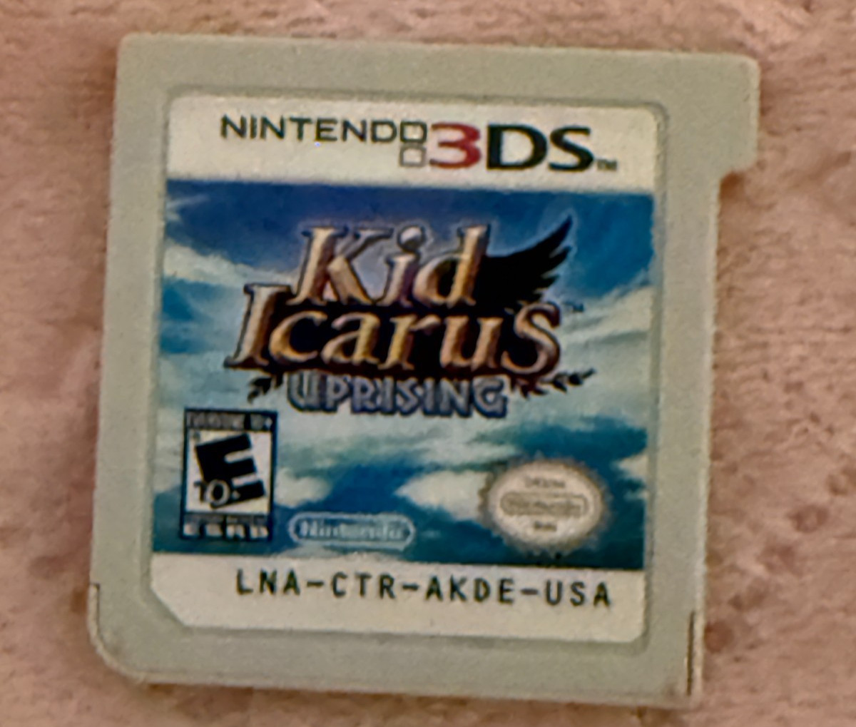 Kid Icarus Uprising (nintendo 3DS, 2012)